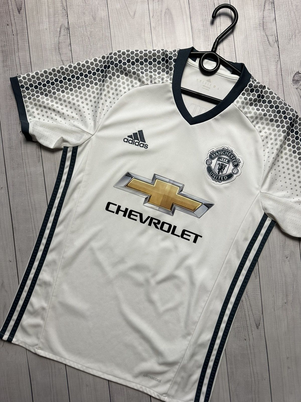 Adidas × Vintage Vintage adidas Manchester United Ibrahimovich soccer jersey Size US S / EU 44-46 / 1 - 6 Thumbnail