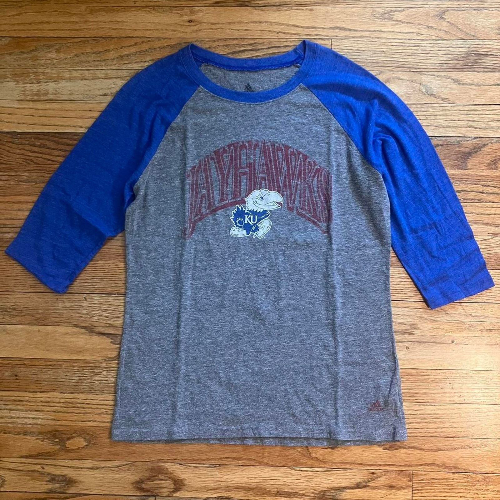 Adidas × NCAA Adidas Kansas Jayhawks NCAA 3/4 Sleeve Graphic T-shirt Size US XL / EU 56 / 4 - 1 Thumbnail