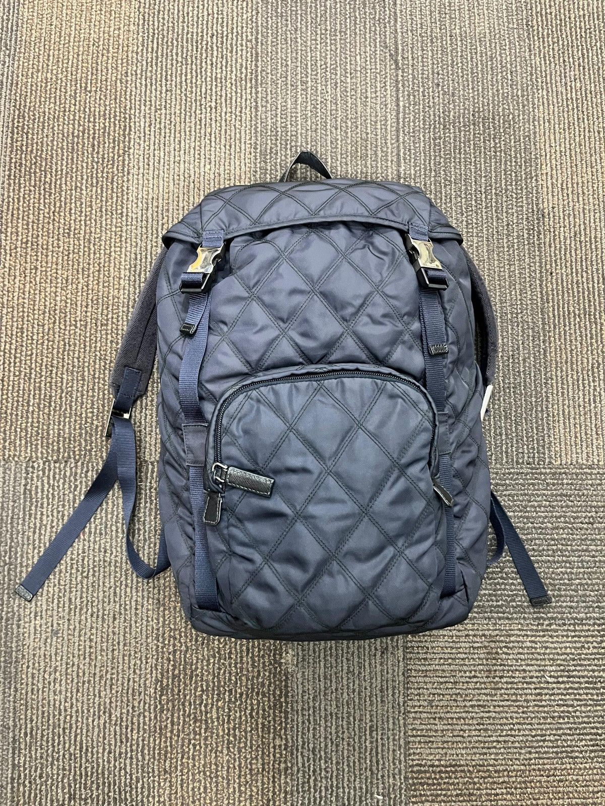 Prada Prada Quilted triangle logo backpack Size ONE SIZE - 1 Thumbnail