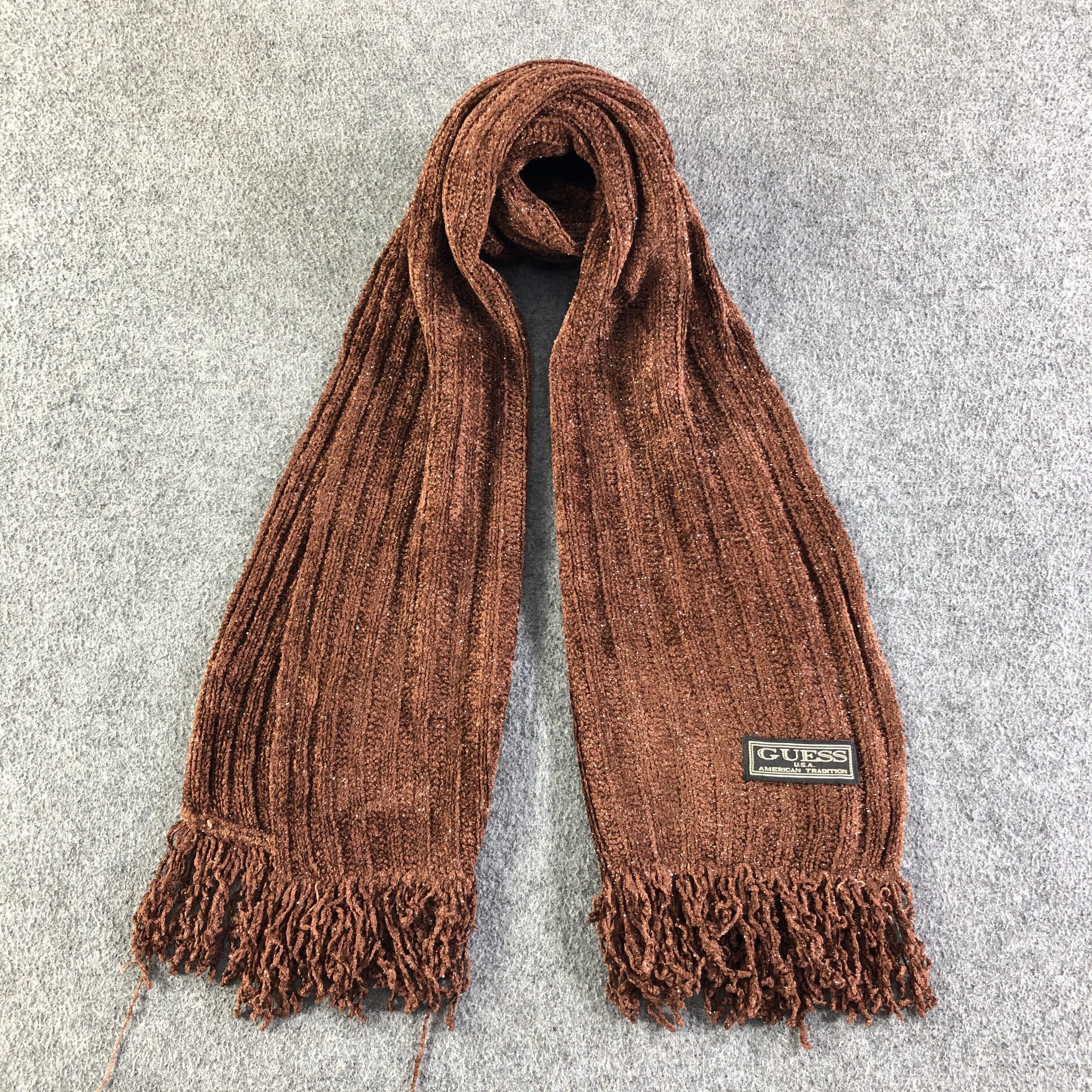 Guess Guess Scarf / Muffler / Neckwear P150 Size ONE SIZE - 1 Thumbnail