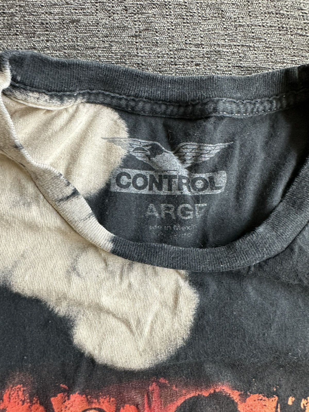 Vintage Control Bone Thugs and Harmony Graphic Bleached(shrinked) Size US L / EU 52-54 / 3 - 7 Thumbnail