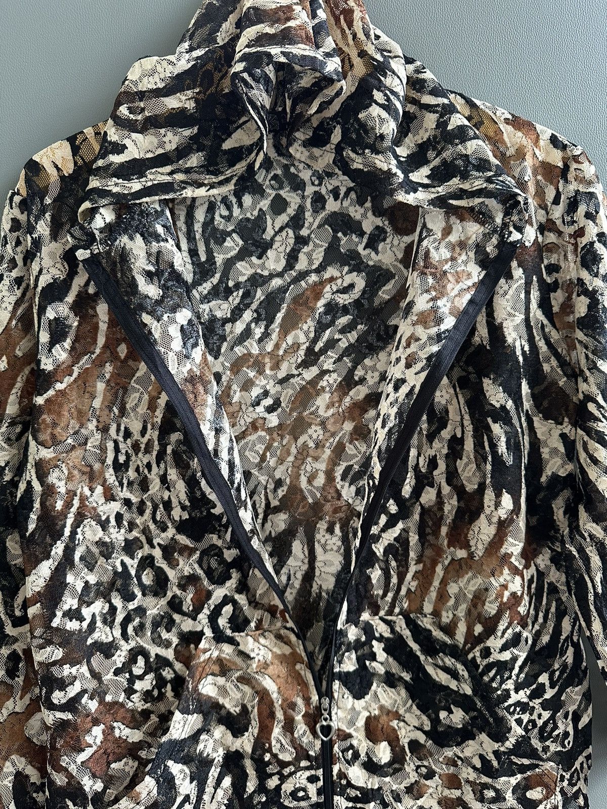 Beauty Beast JAPANESE TIGER ABSTRACT TRANSPARENT ZIP HOODIE GRUNGE STYLE Size US M / EU 48-50 / 2 - 8 Thumbnail