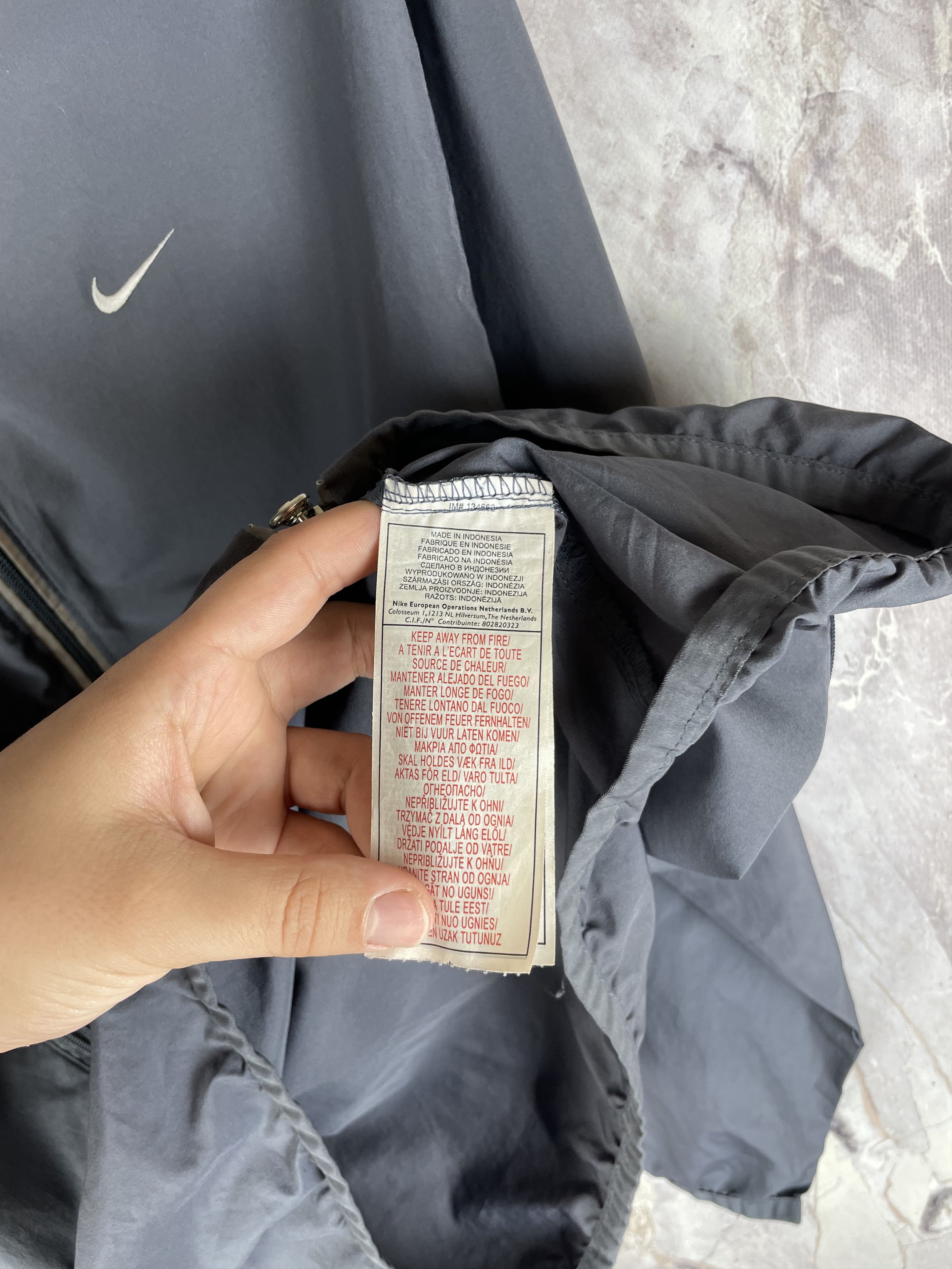 Nike Nike 90s vintage nylon jacket Size US L / EU 52-54 / 3 - 8 Thumbnail