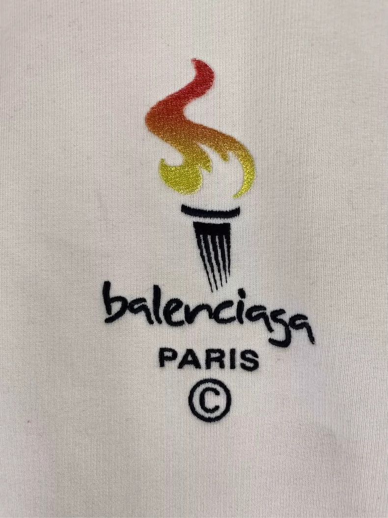 Balenciaga Balenciaga Torch Embroidered Hoodie Hoodie Hoodie White Size US XXS / EU 40 - 4 Thumbnail