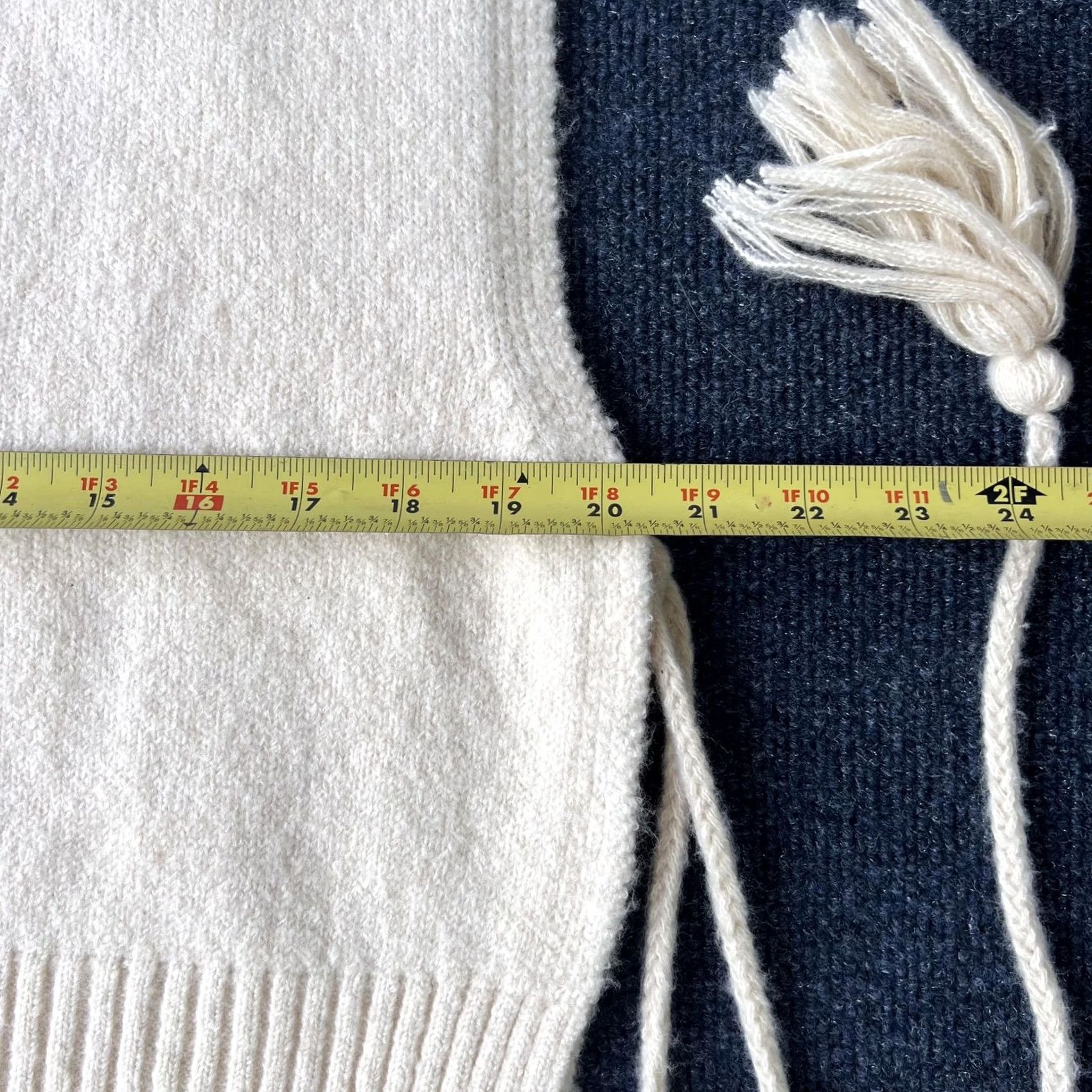 Free People VINTAGE Free People Sweater Vest Womens One Size Ivory V Neck Tie Sides Tassel Knit Size ONE SIZE - 4 Thumbnail