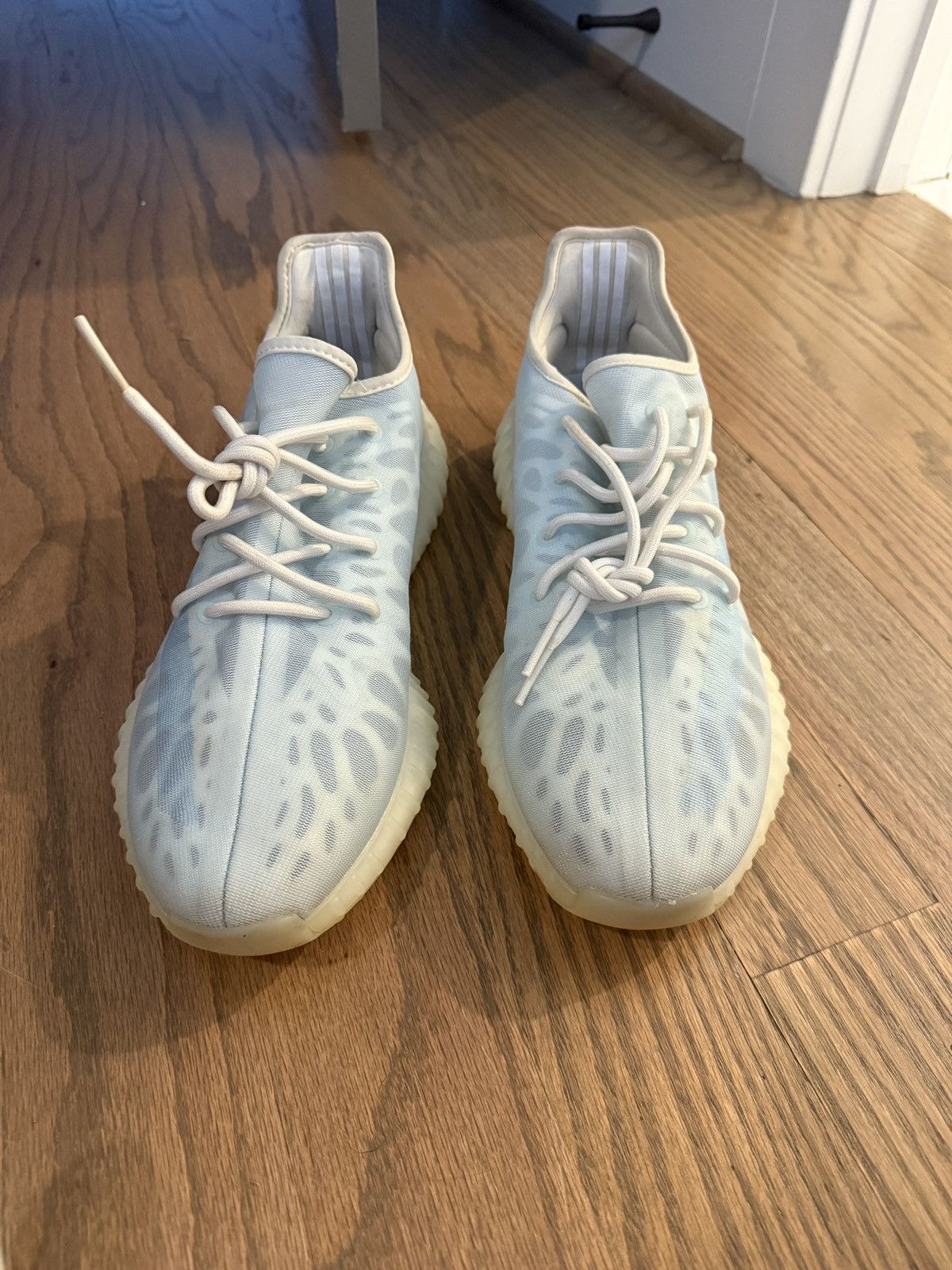 Yeezy Yeezy Boost 350 V2 Mono Ice Size US 12 / EU 45 - 6 Thumbnail