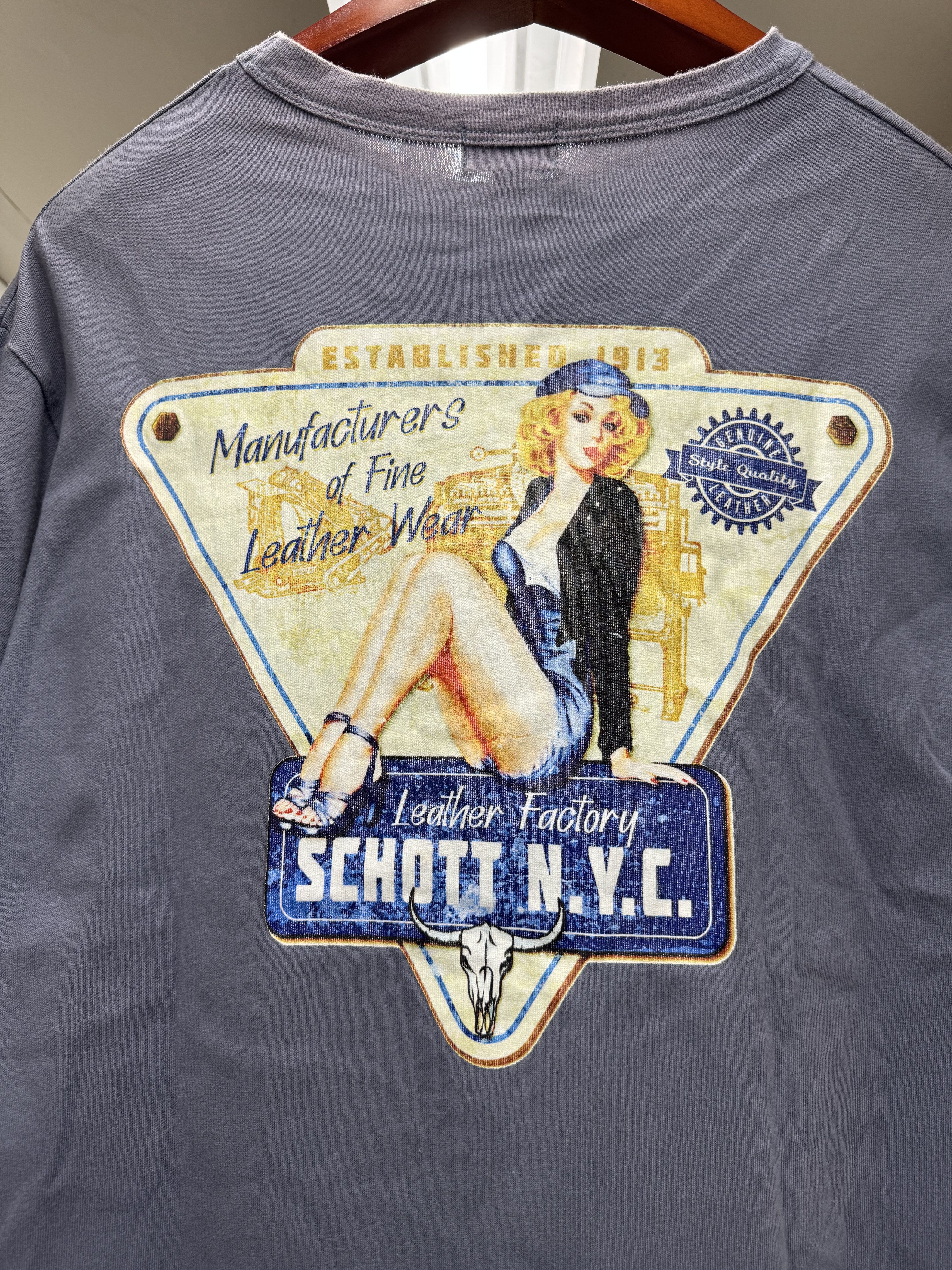 Schott Schott NYC Leather Factory Aged Pinup Girl Tee Japanese Tag Size US M / EU 48-50 / 2 - 5 Thumbnail