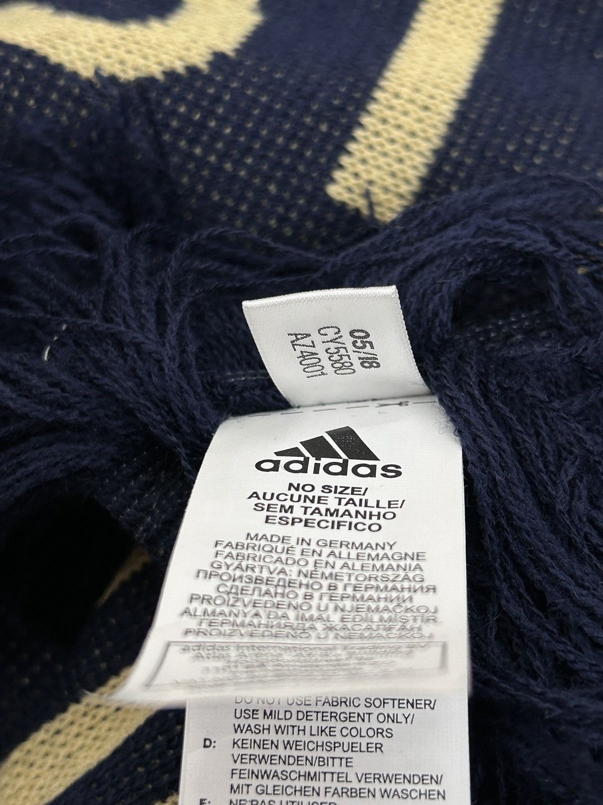 Other Adidas Manchester United 50 Year Anniversary Scarf CY5580 Size ONE SIZE - 8 Thumbnail