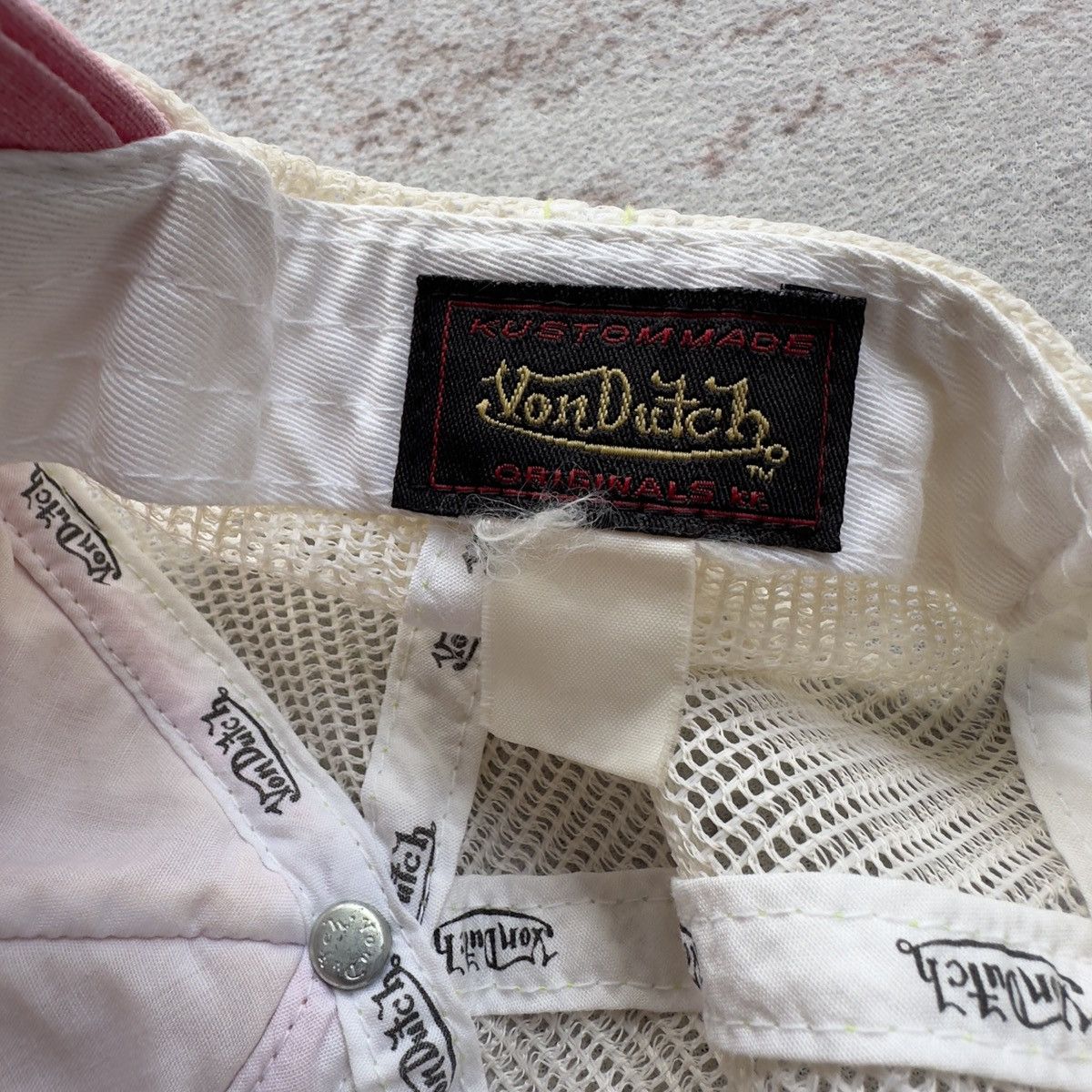 Von Dutch VON DUTCH DISTRESSED TRUCKER HAT VINTAGE Y2K Size ONE SIZE - 11 Thumbnail