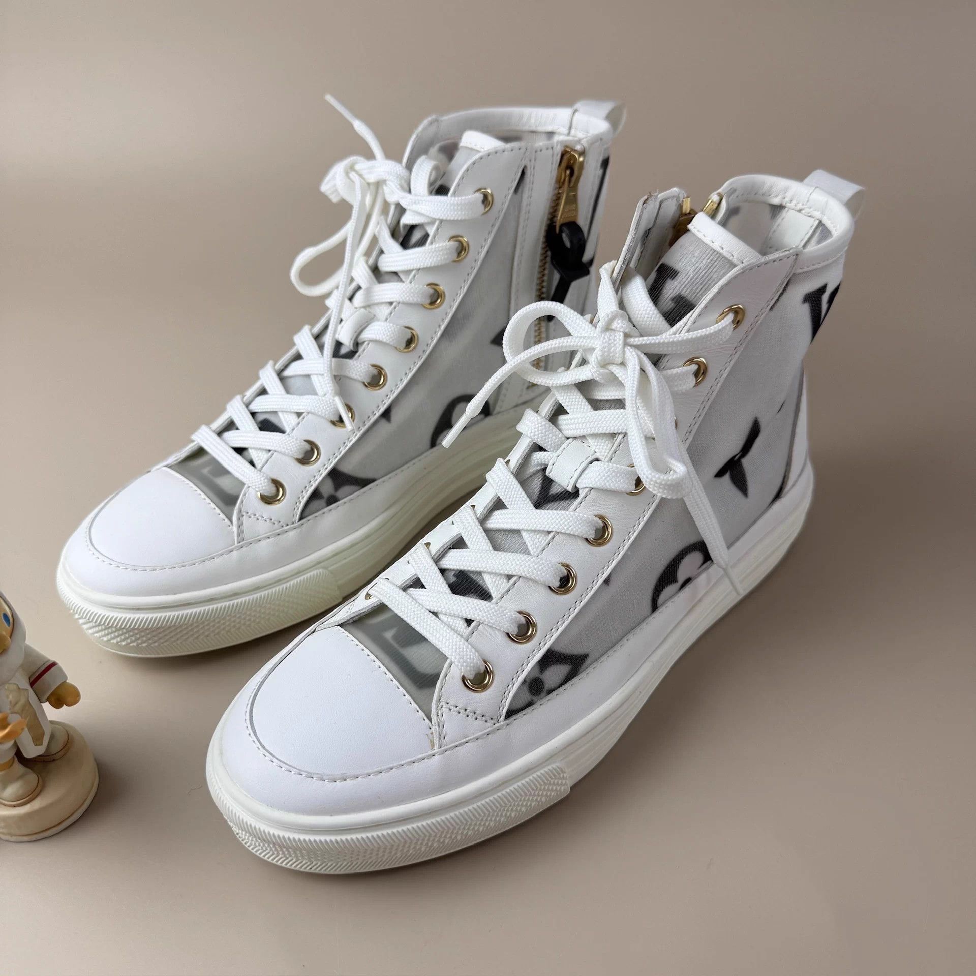 LV Black & White Monogram Zipper Sneakers EUR 36.5