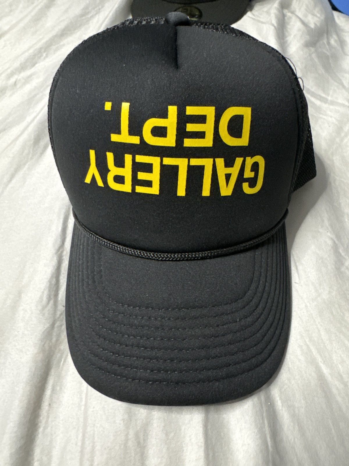 image of Gallery Dept Trucker in Black, Men's