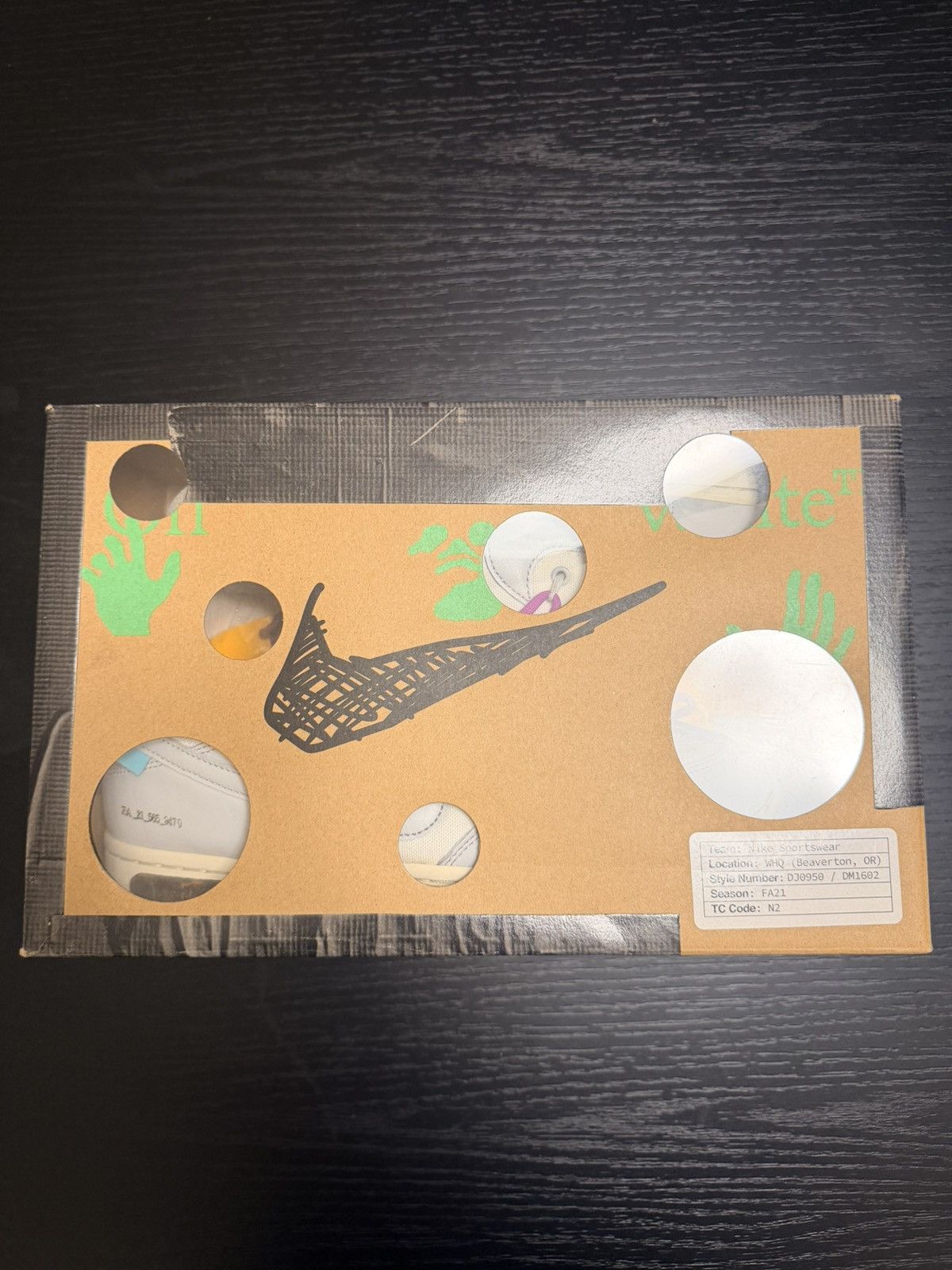 Nike × Off-White Off White x Nike Dunk Low ‘Lot 28 of 50’ Size US 9 / EU 42 - 8 Thumbnail
