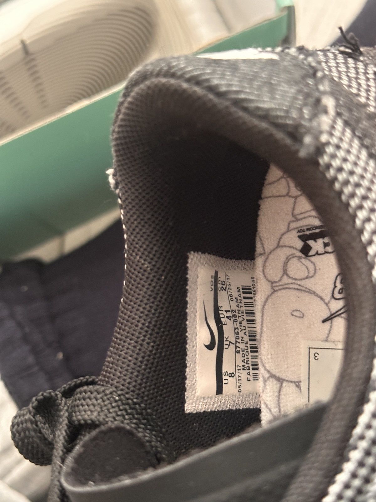 Nike SB NIKE SB zoom dunk low elite QS 8 be@rbrick bearbrick Size US 8 / EU 41 - 13 Thumbnail