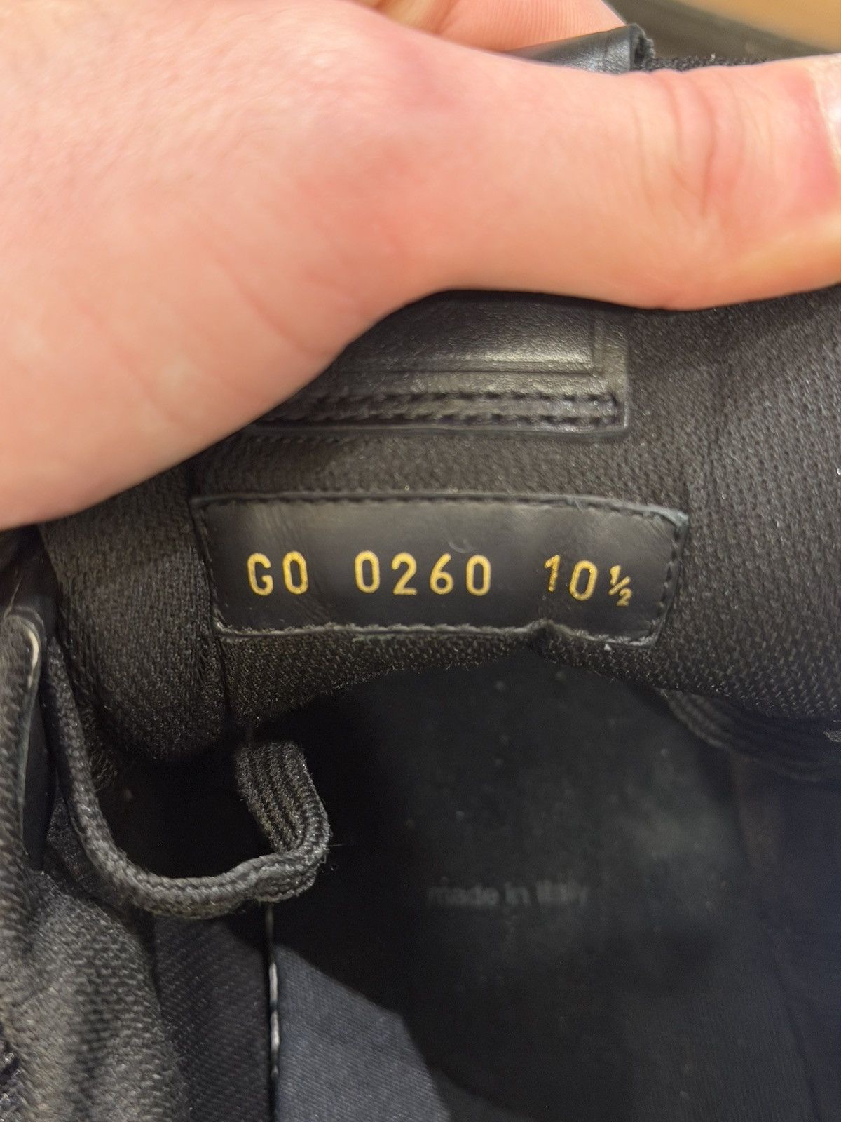 Louis Vuitton Louis Vuitton Monogram Leather Trainer Sneaker - Black/Red Size US 10.5 / EU 43-44 - 7 Thumbnail