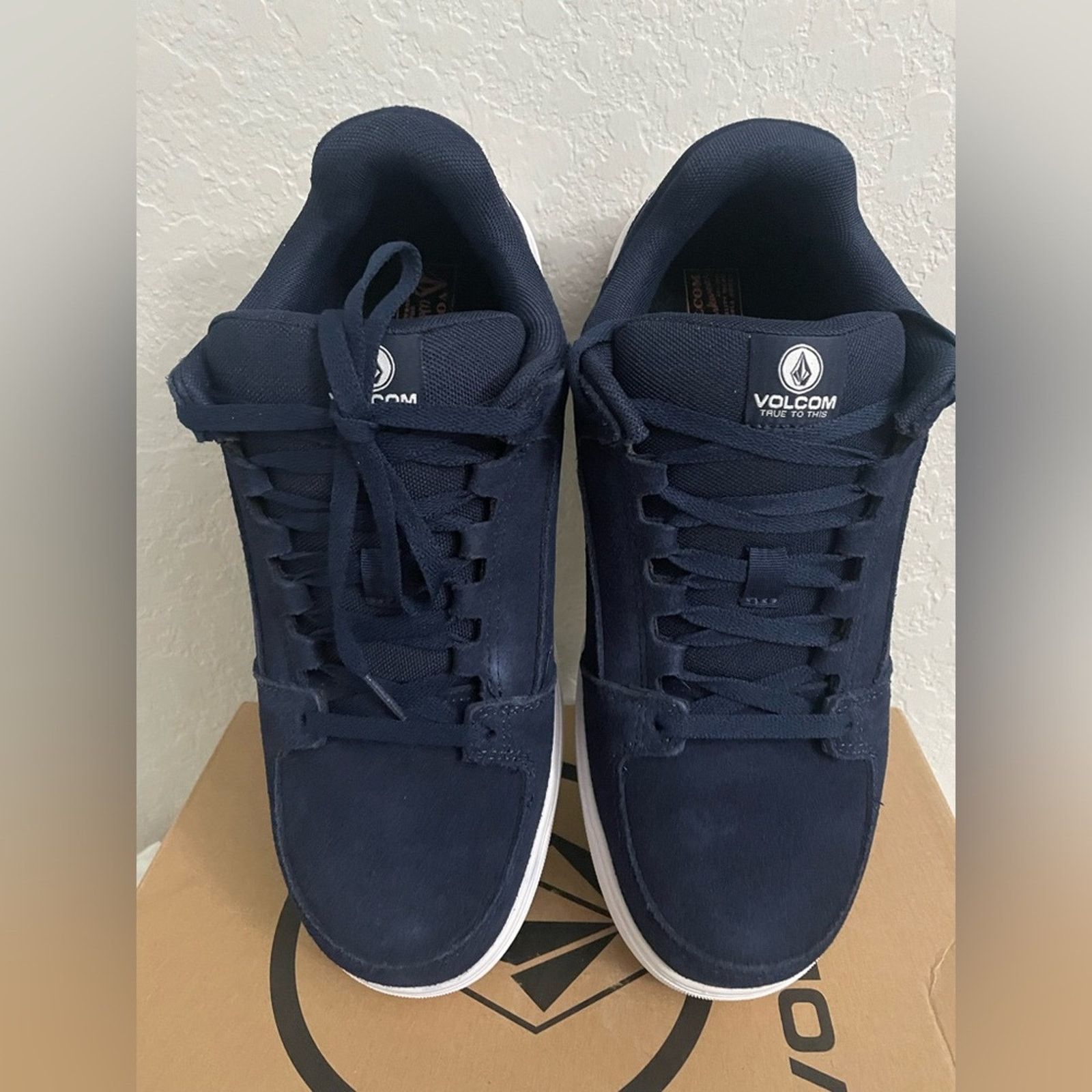 Volcom Volcom Evolve Men Safety Toe Skate Shoe Comp Toe Suede 12M Size US 12 / EU 45 - 2 Thumbnail