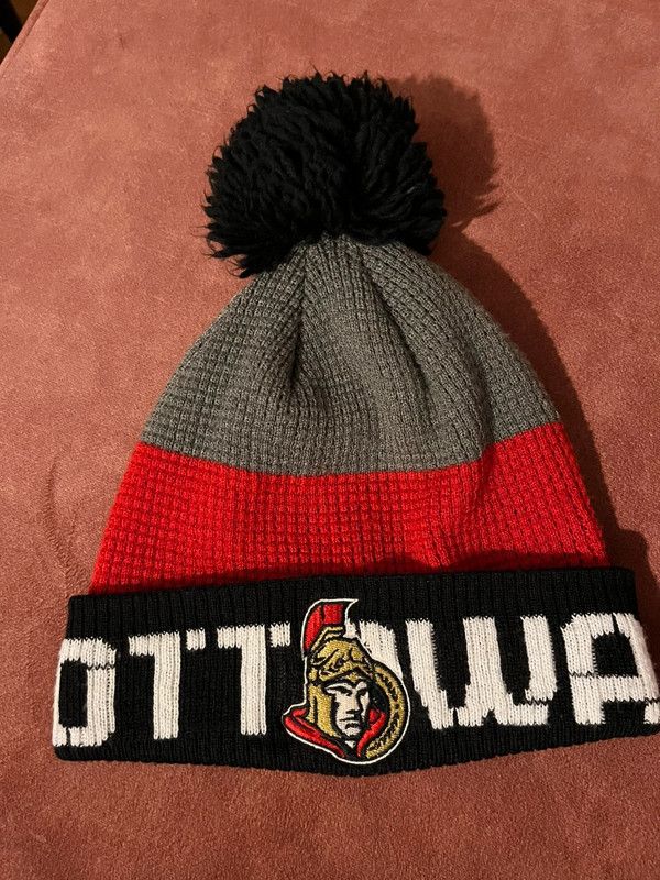 NHL × Reebok Ottawa Senators NHL Reebok Winter Hockey Beanie Size ONE SIZE - 1 Thumbnail
