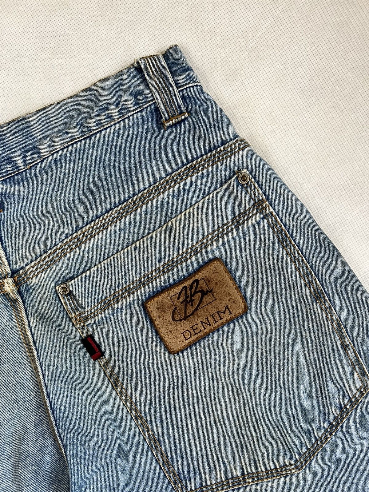 Ecko Unltd. Vintage Y2K Fubu Denim Leather Patch Baggy Jorts Size US 34 / EU 50 - 5 Thumbnail