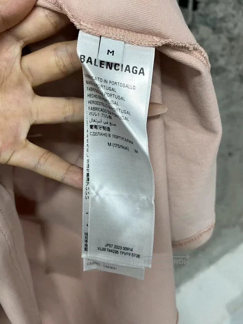 Balenciaga Balenciaga Beige Reversed Logo T-shirt. Size US M / EU 48-50 / 2 - 5 Thumbnail