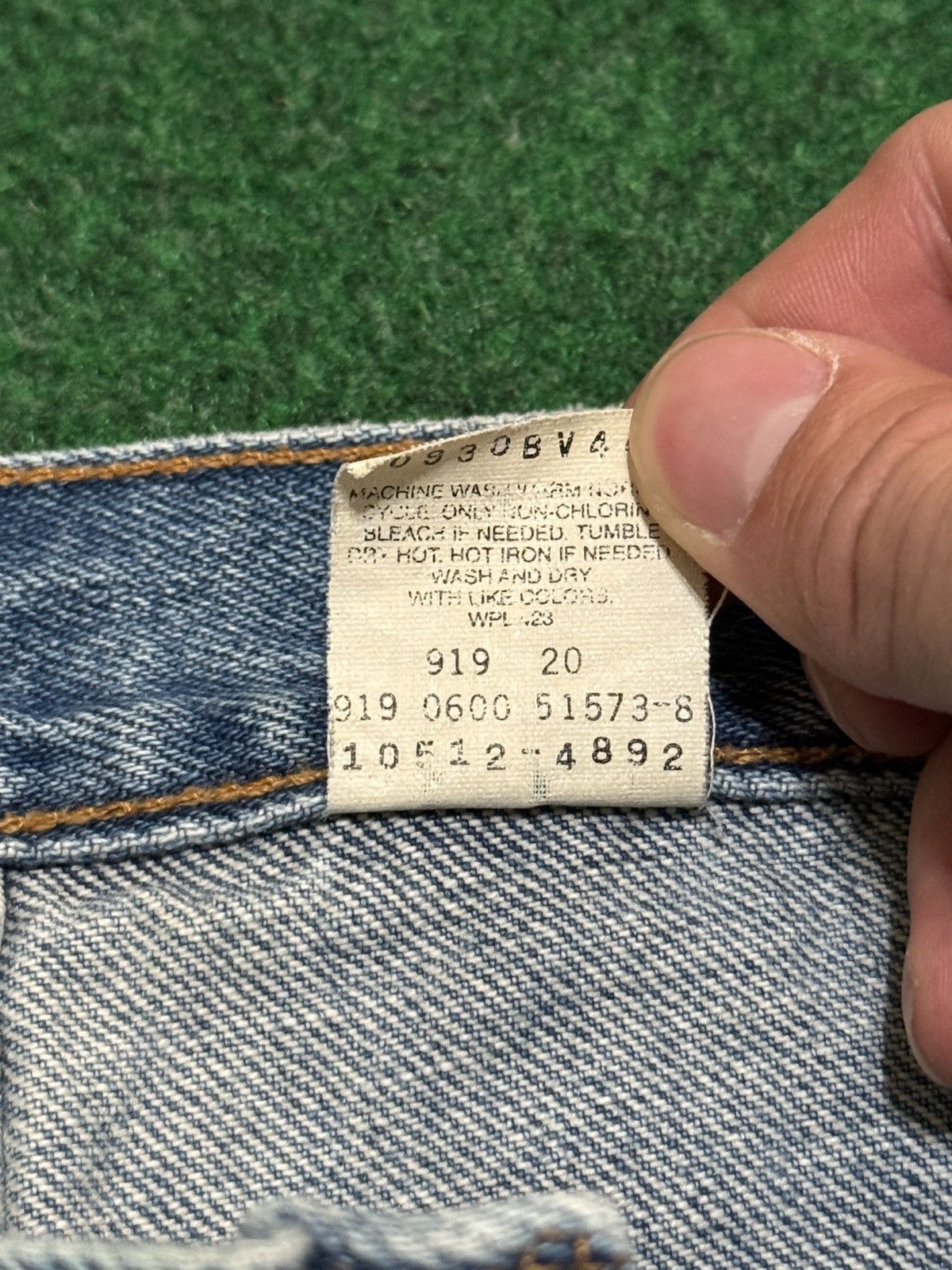 Levi's Vintage Clothing Vintage Levi’s 512 Slim Taper 5 26x31 Light Wash Y2K Jeans Size 26" / US 2 / IT 38 - 5 Thumbnail