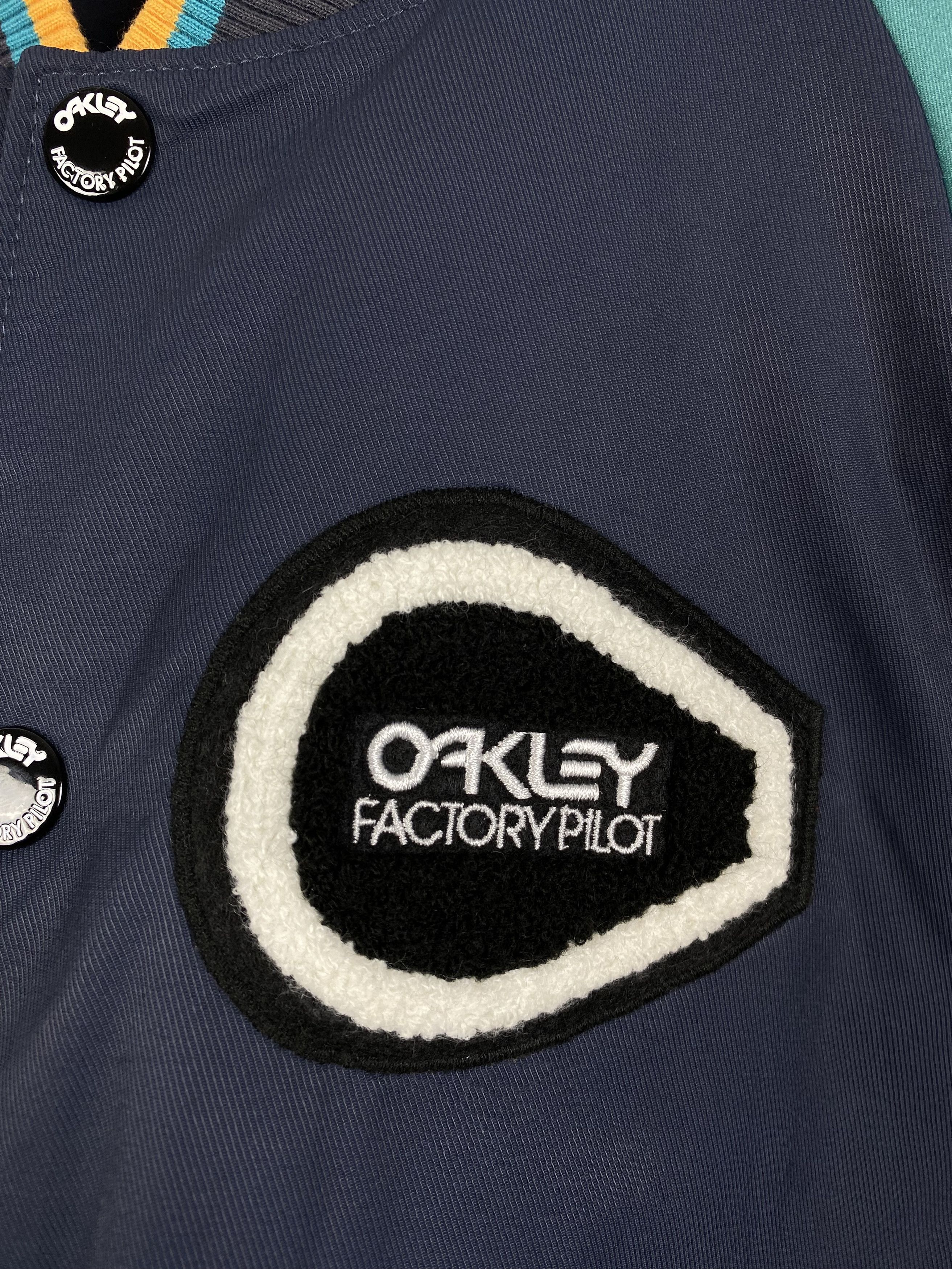 Oakley Oakley Factory Pilot Bomber Jacket men size S Size US S / EU 44-46 / 1 - 8 Thumbnail