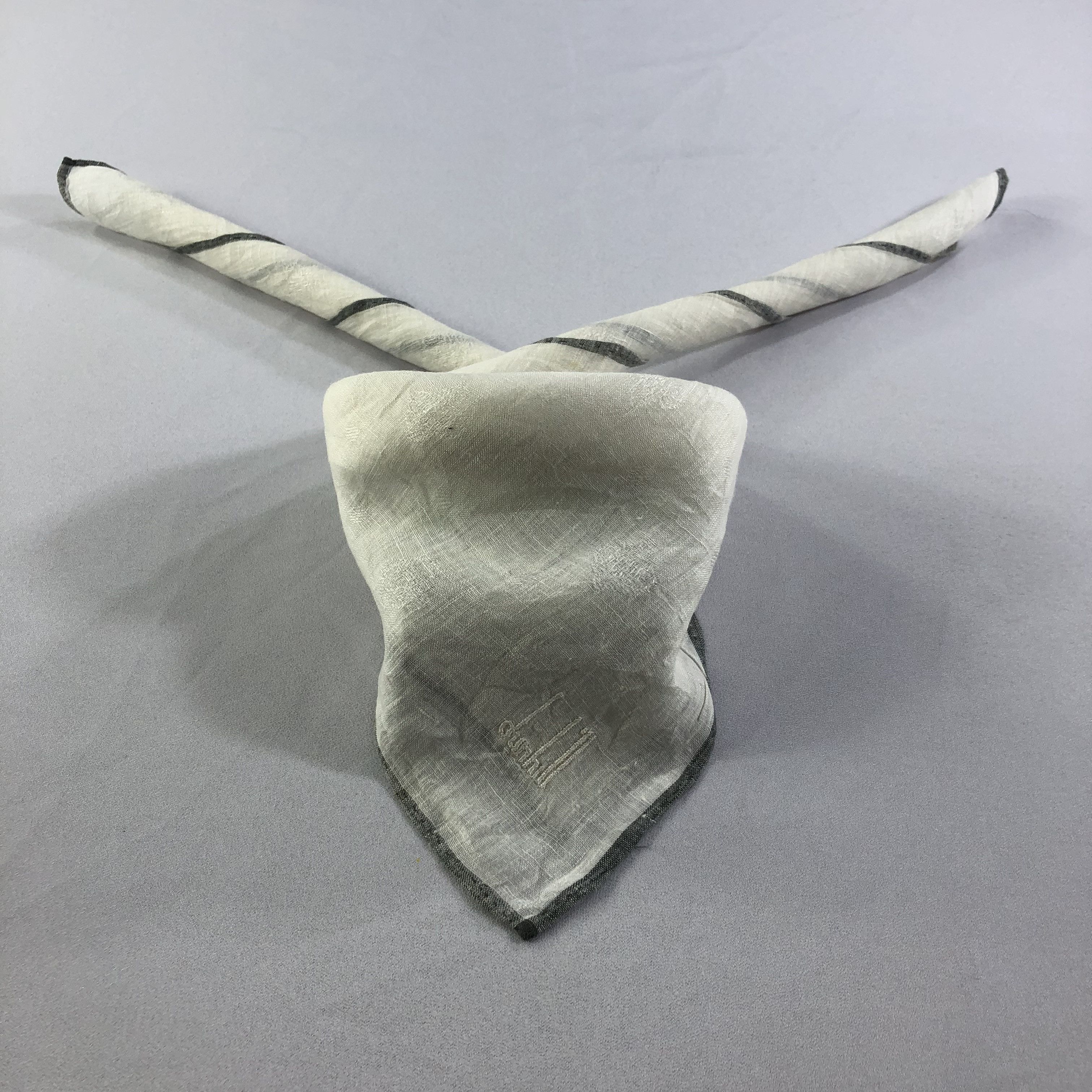 Alfred Dunhill × Vintage Dunhill Handkerchief Neckerchief Bandana H2056 Size ONE SIZE - 1 Thumbnail