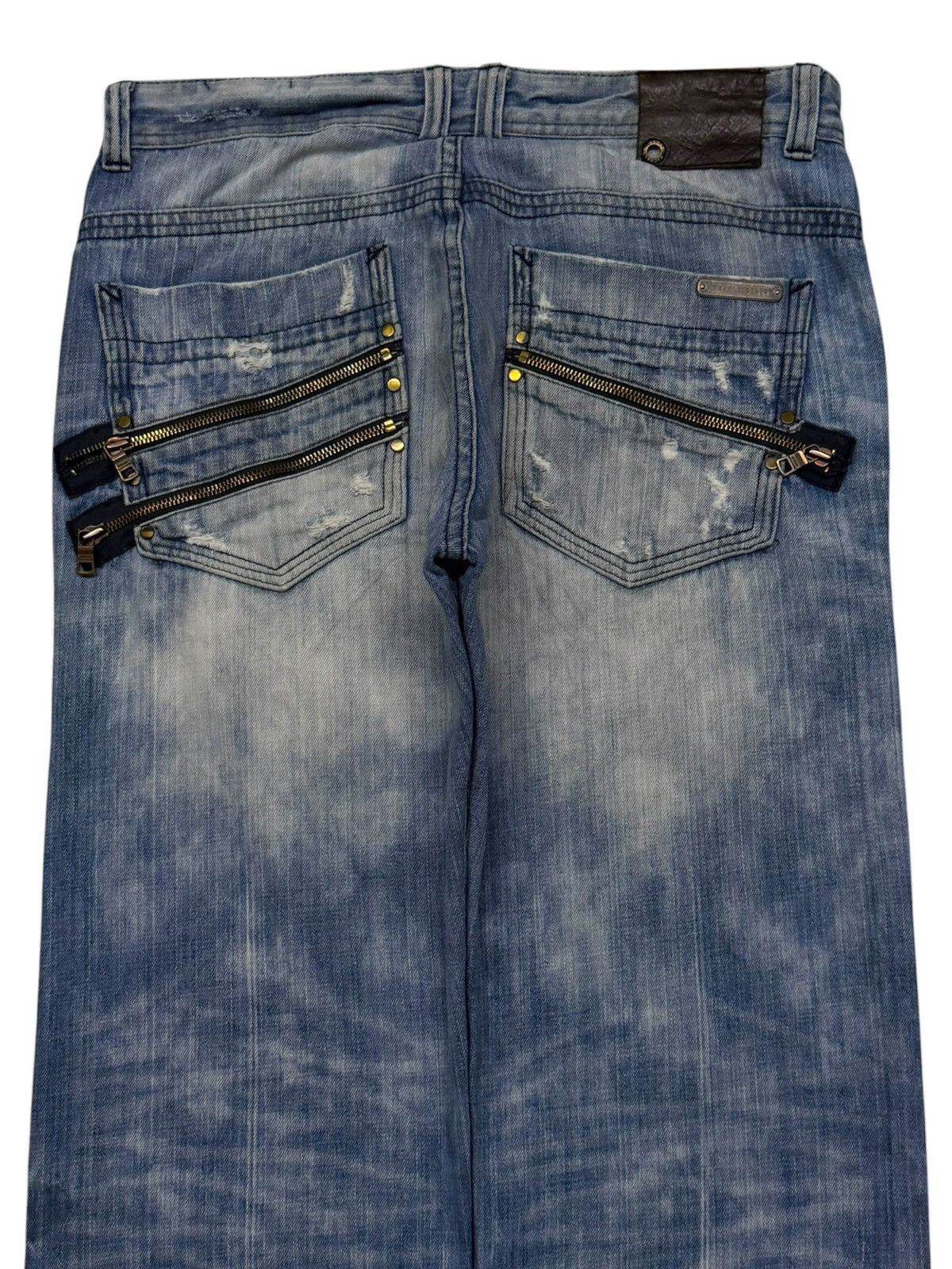 Armani Exchange Vintage Y2K Armani Exchange A|X Bleach Jeans | Faded | W33 Size US 33 - 5 Thumbnail
