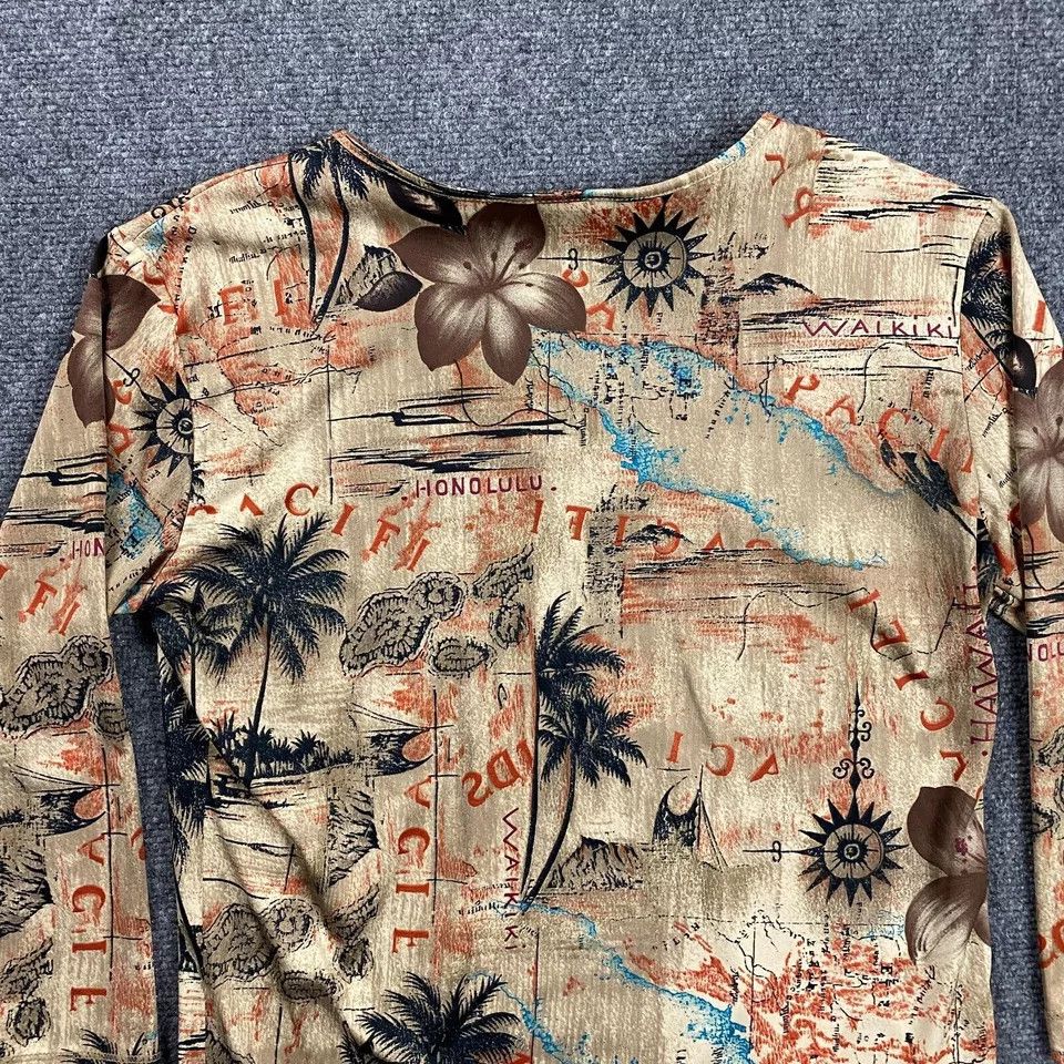 Chicos Chico's Top Womens Size 2 Beige All Over Print Map Hawaii Size XS / US 0-2 / IT 36-38 - 8 Thumbnail