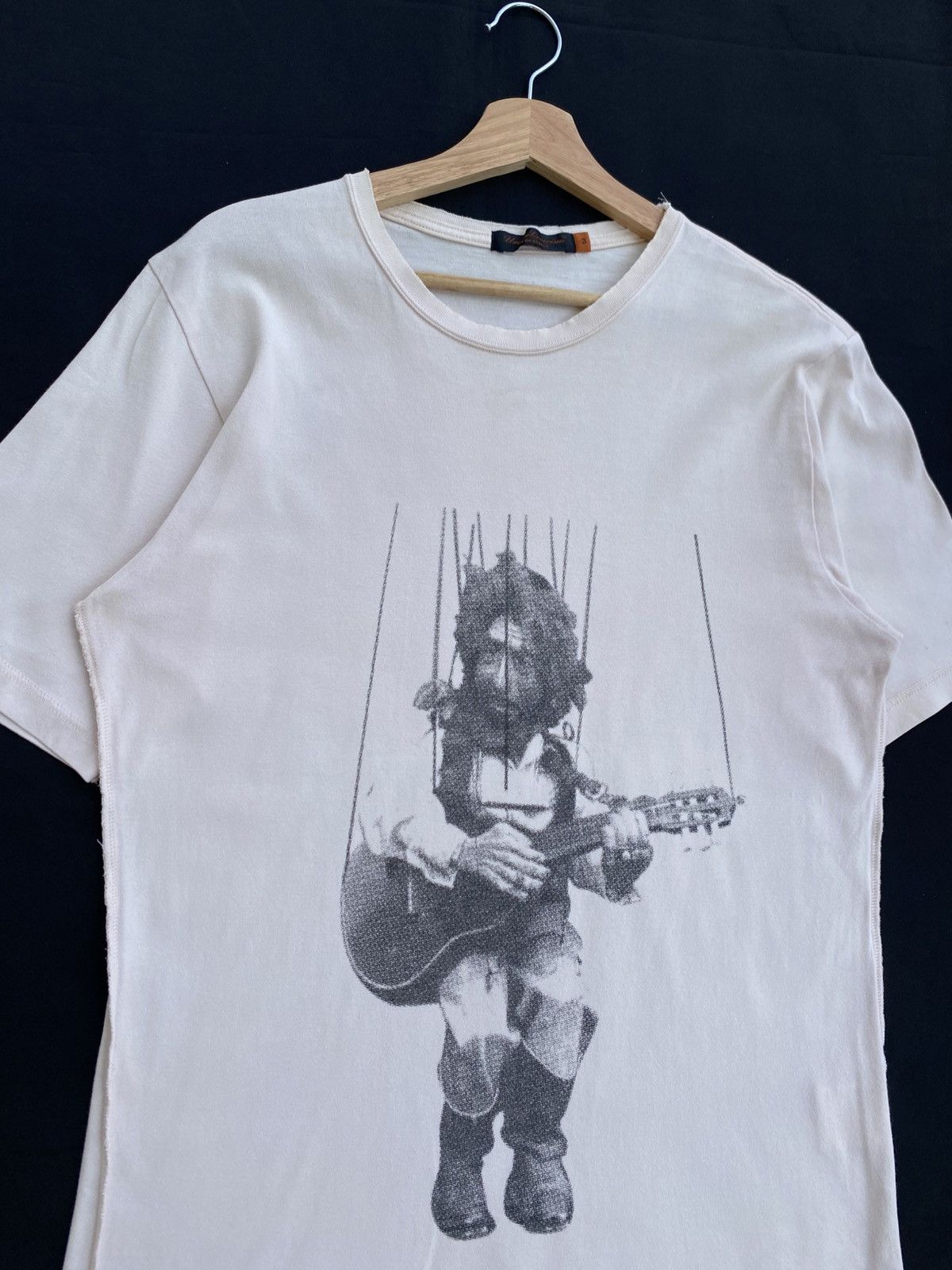 Undercover Undercover SS06 Reverse Seam Guitar Puppet Tee Bob Dylan Size US L / EU 52-54 / 3 - 7 Thumbnail
