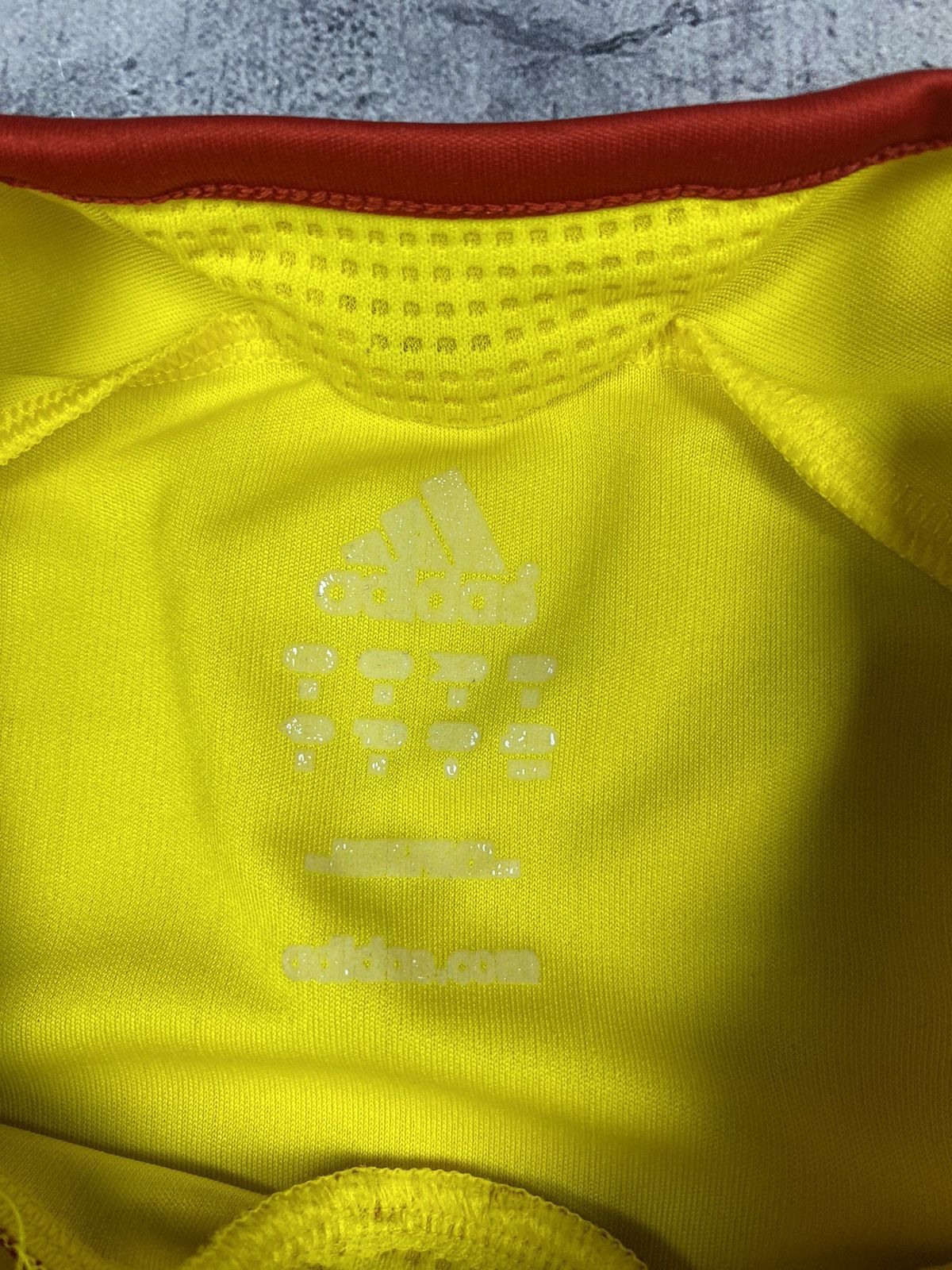 Adidas × Vintage Vintage Adidas Liverpool 2010 Soccer Jersey Size US M / EU 48-50 / 2 - 14 Thumbnail