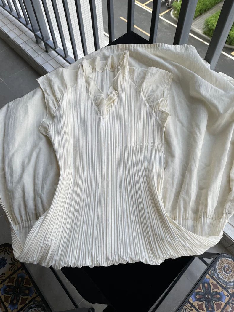 Issey Miyake Issey Miyake size:2 White pleated dress Size M / US 6-8 / IT 42-44 - 5 Thumbnail