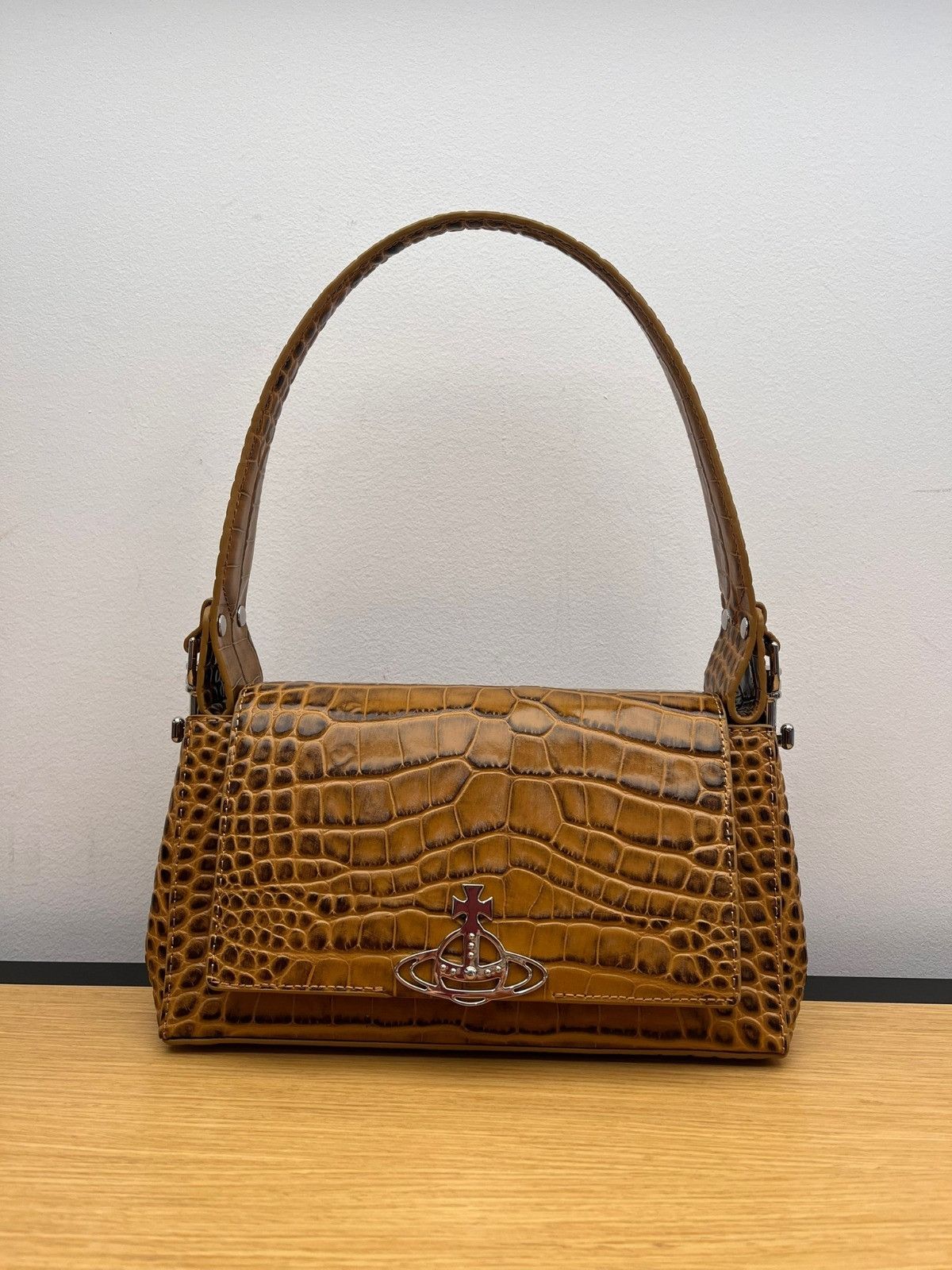 Vivienne Westwood o1f1d3z0625 Size: OS / Hazel Medium Handbag in Brown Size ONE SIZE - 1 Preview