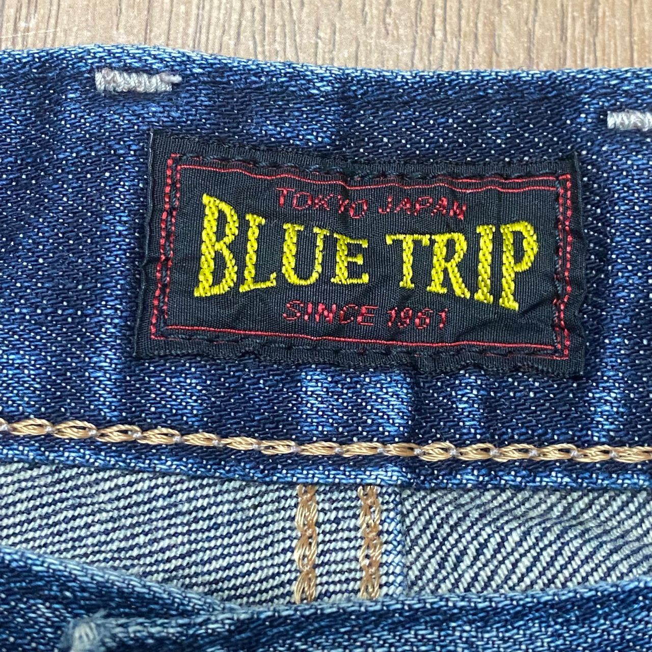 Edwin Vintage Edwin Blue Trip Distressed Denim Size US 31 - 15 Thumbnail