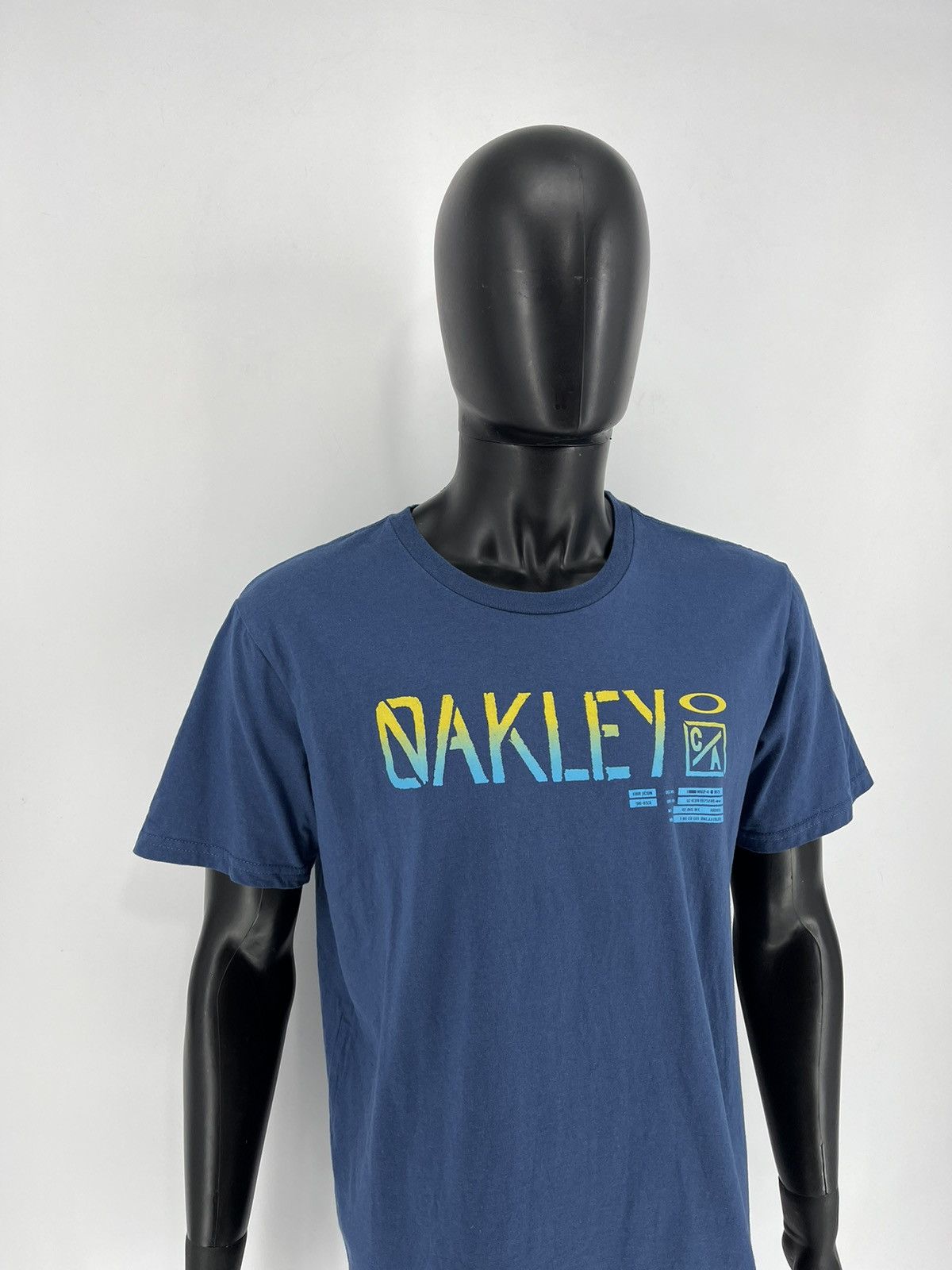Japanese Brand × Oakley Vintage 90s Oakley Software Big Logo T-shirts Outdoor Life Size US L / EU 52-54 / 3 - 3 Thumbnail