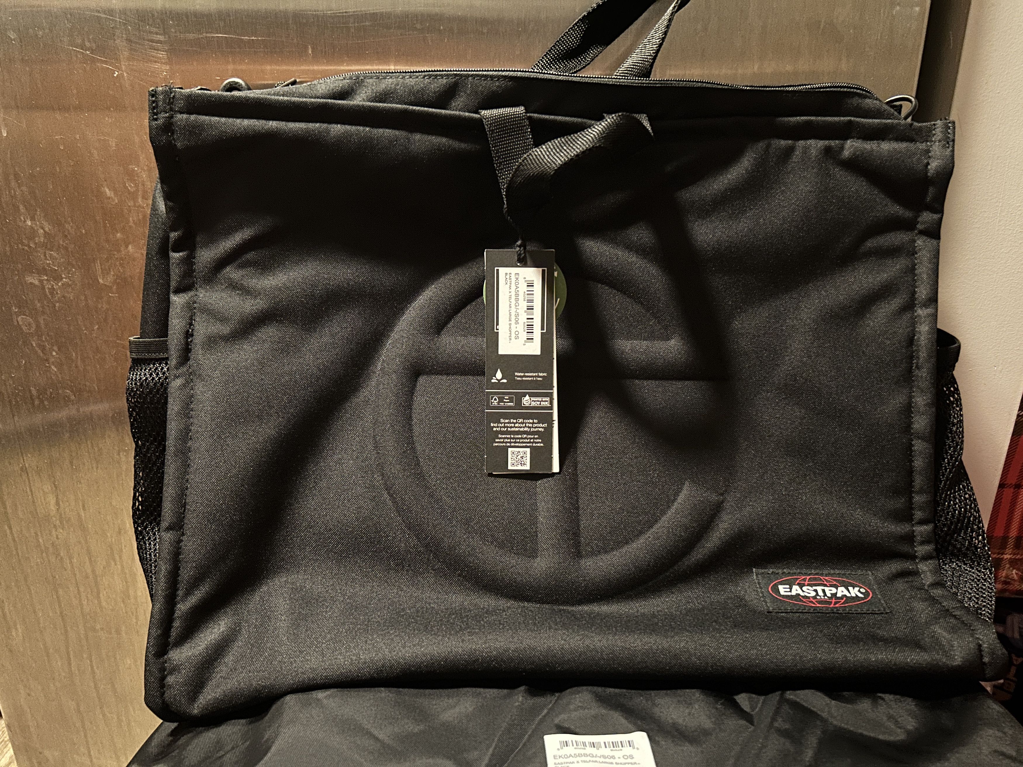 Eastpak × Telfar Eastpak x Telfar Large Shopper - Black Size ONE SIZE - 8 Thumbnail