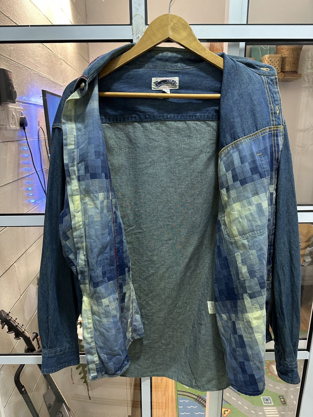 Japanese Brand Sentimental Boy Japan Patchwork Distressed Style Button Up Size US L / EU 52-54 / 3 - 13 Thumbnail