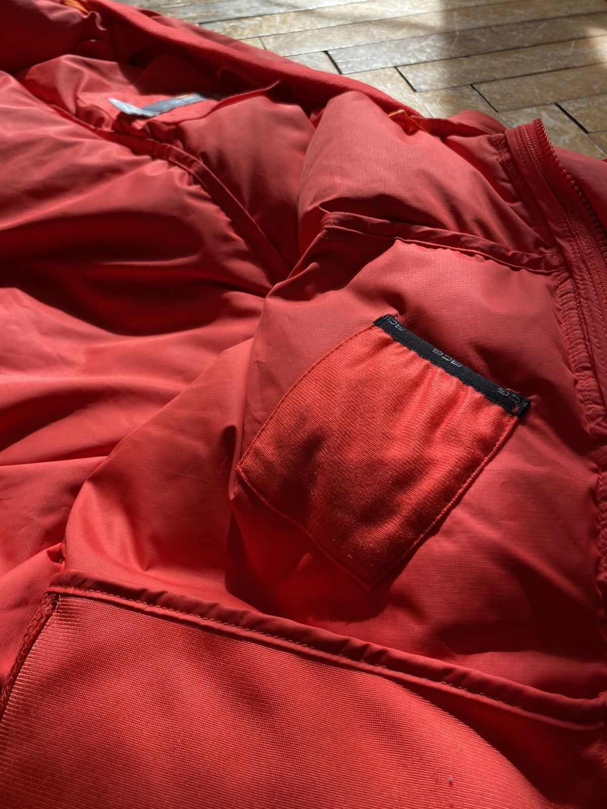 Nike ACG 00s Vintage Nike ACG Down Jacket Gorp core Size US L / EU 52-54 / 3 - 13 Thumbnail