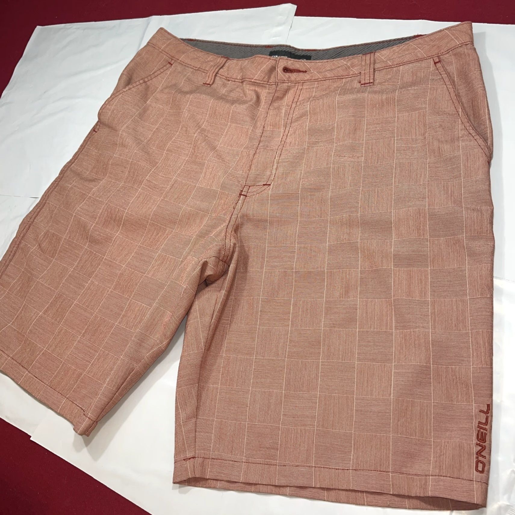 O'Neill O’NEILL Red Plaid Shorts Mens 38 Chino Logo Pocket Polyester Viscose 11” Inseam High Rise Size US 38 / EU 54 - 6 Thumbnail