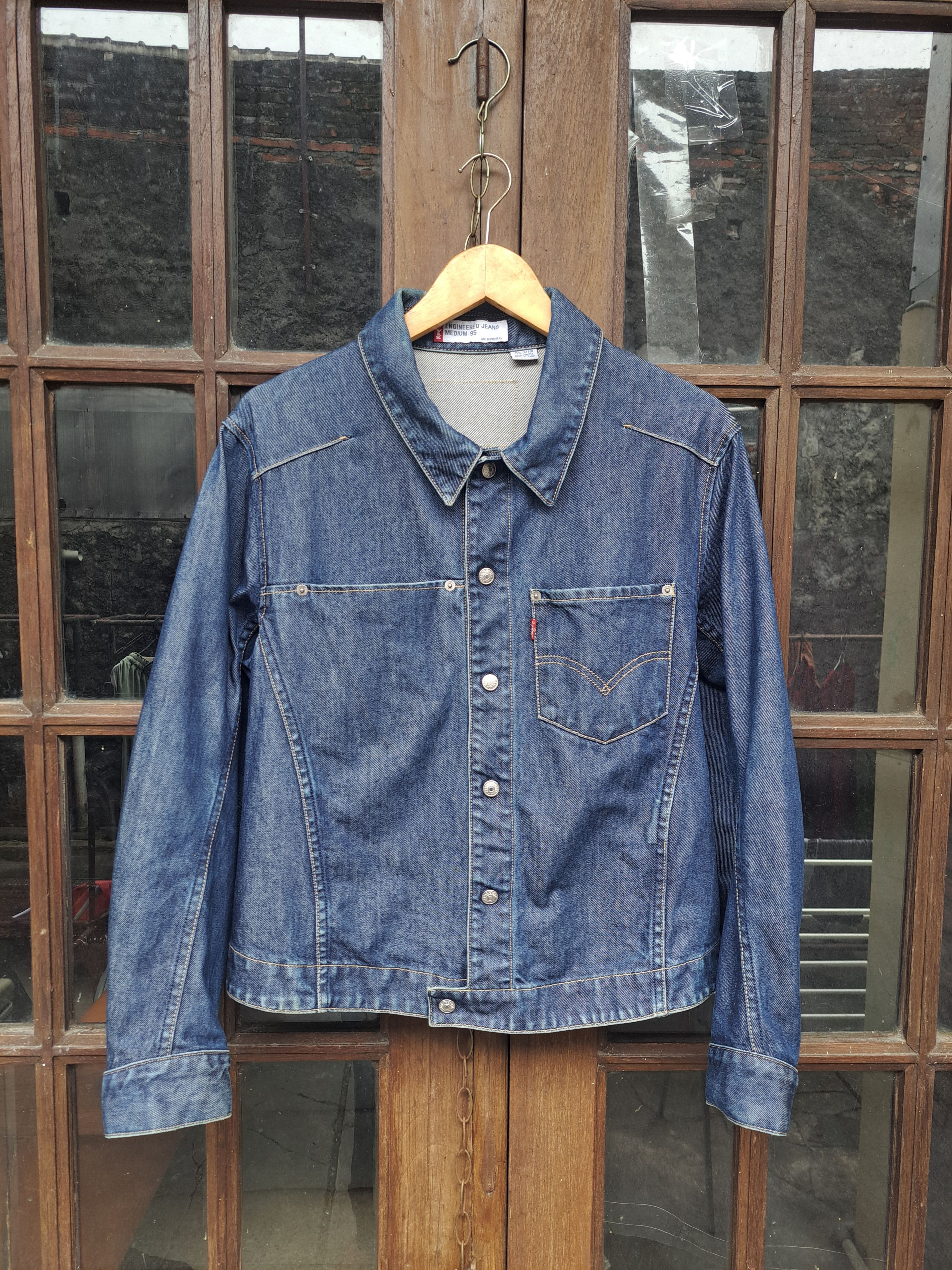 Levi's Vintage Y2K Levis Engineered Denim Jacket Medium Asian