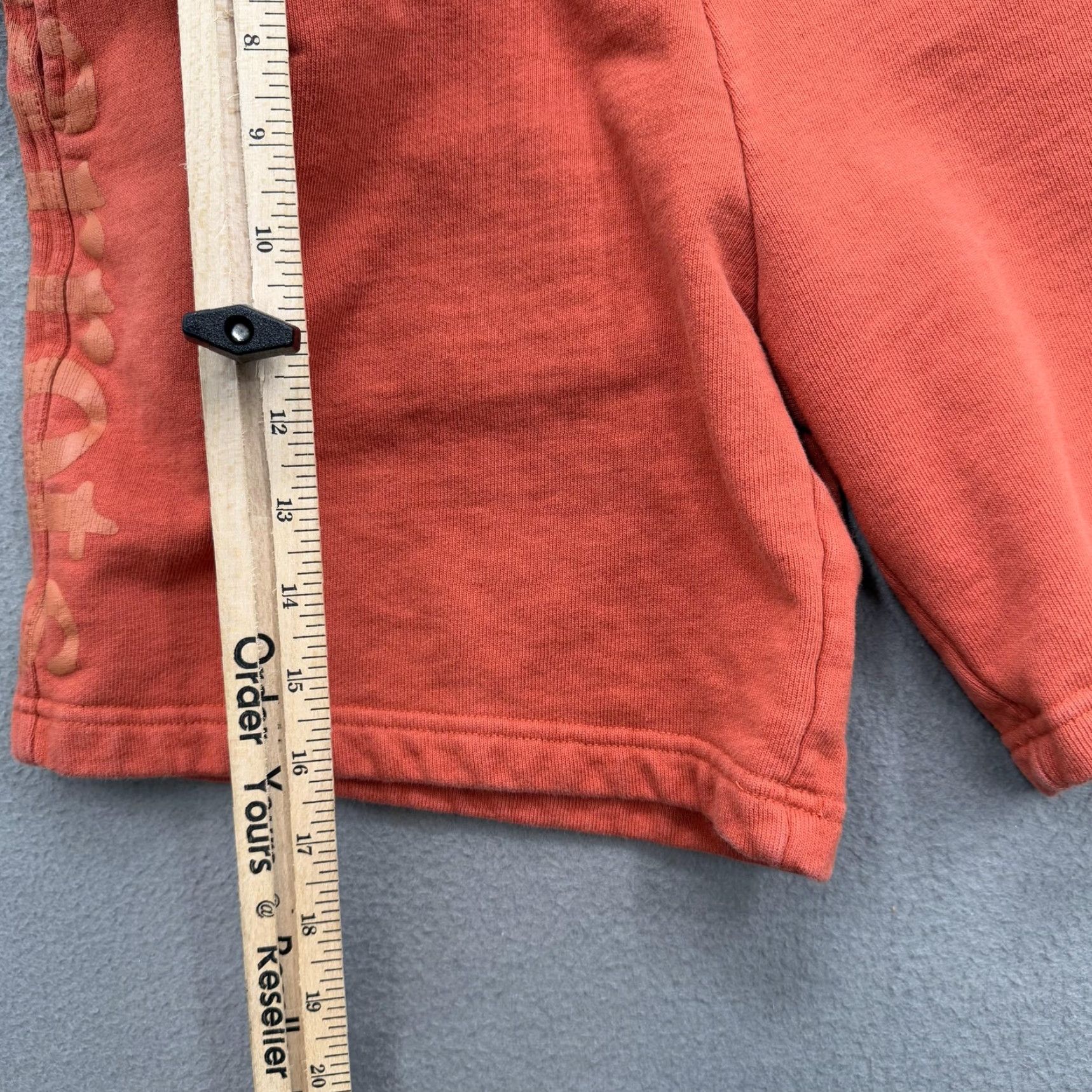 Carrots by Anwar Carrots VINTAGE Carrots by Anwar Carrots Shorts Mens S Orange Sweat Fleece Drawstring Logo Pocket Size US 29 - 7 Thumbnail