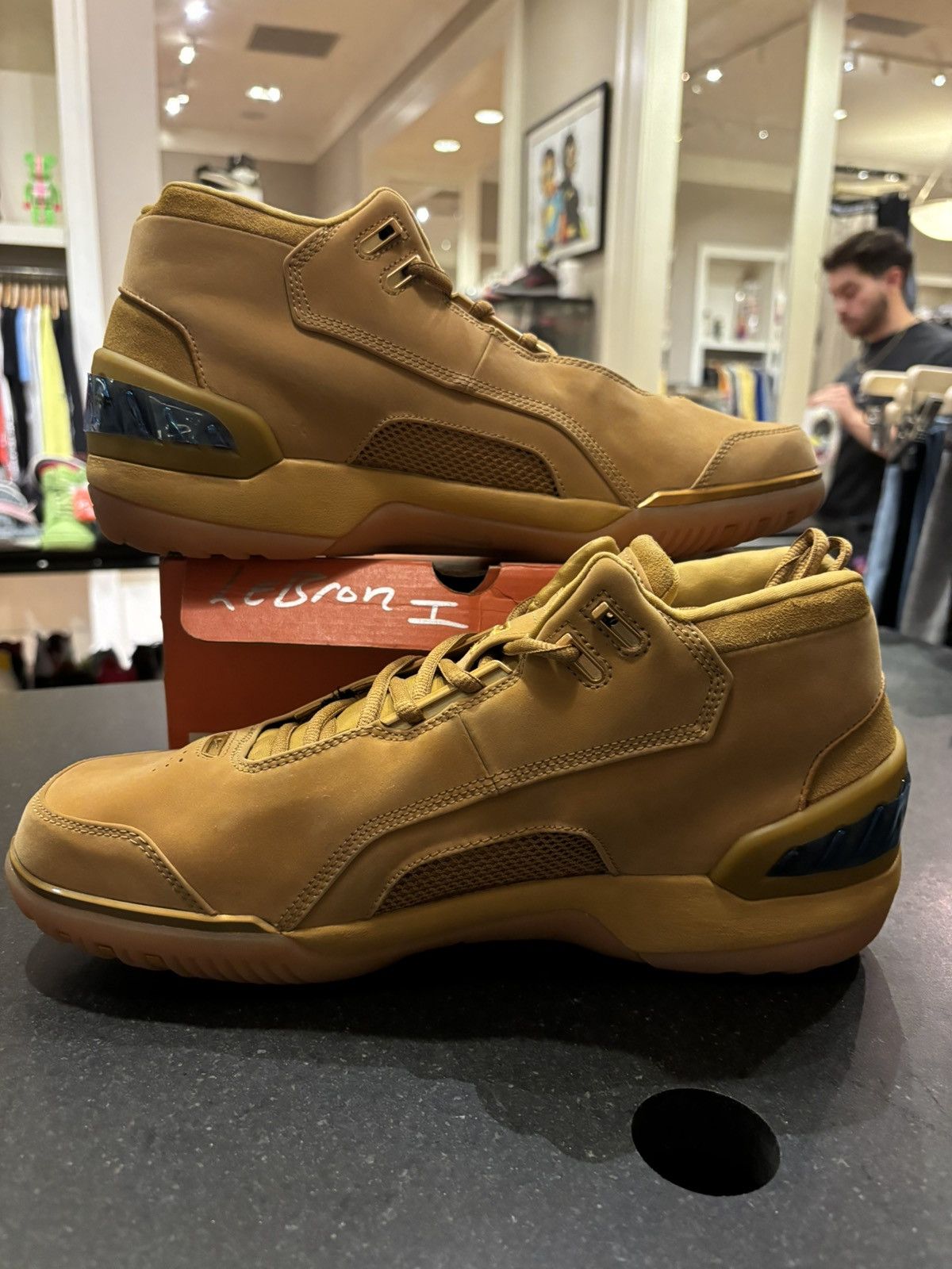 Nike Lebron 1 “Wheat” Size US 11.5 / EU 44-45 - 4 Thumbnail
