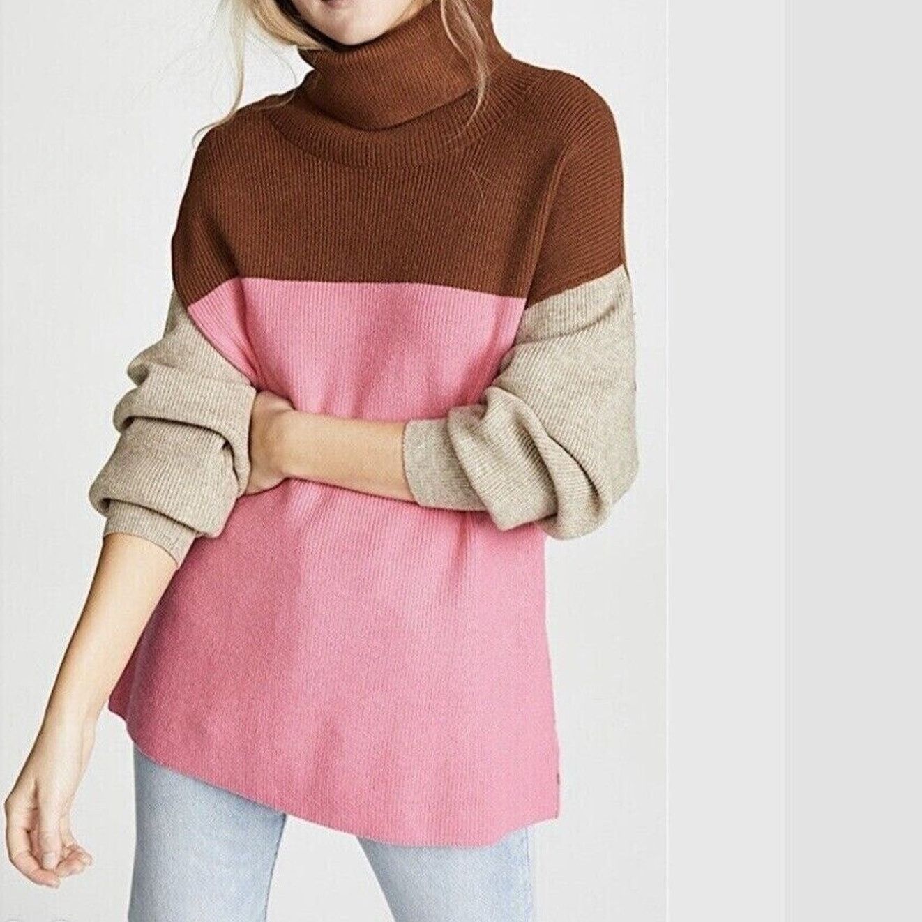 Free People FREE PEOPLE Softly Structured Colorblock Turtleneck Sweater Size S / US 4 / IT 40 - 1 Thumbnail