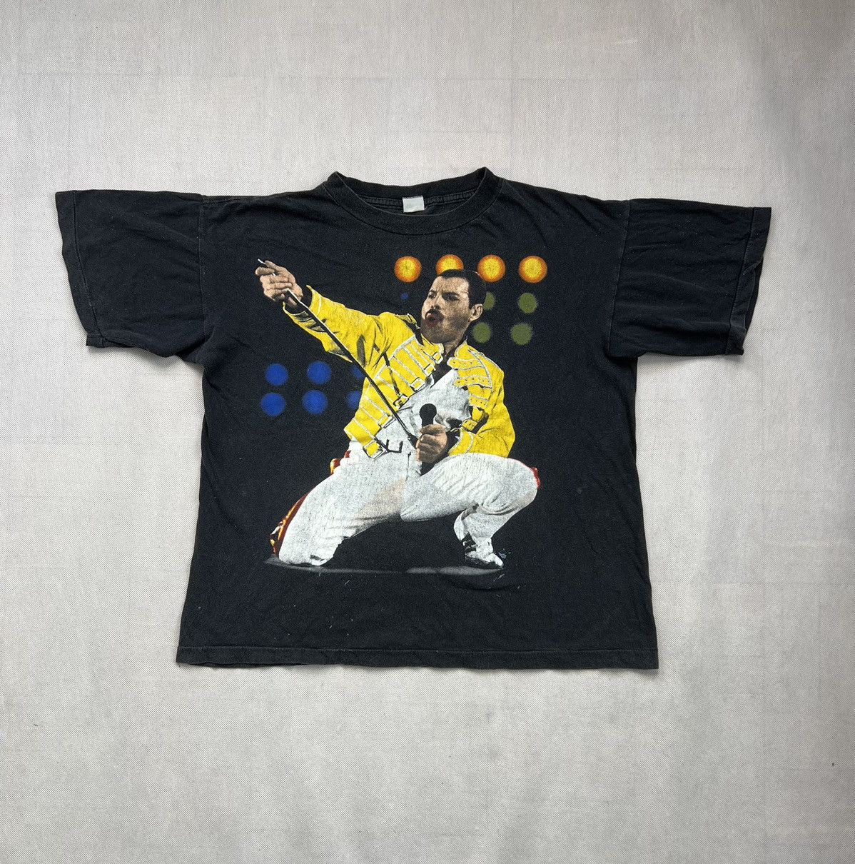 Band Tees Rare Tshirt Queen Freddie Mercury 1991 Official Print Size US M / EU 48-50 / 2 - 2 Thumbnail