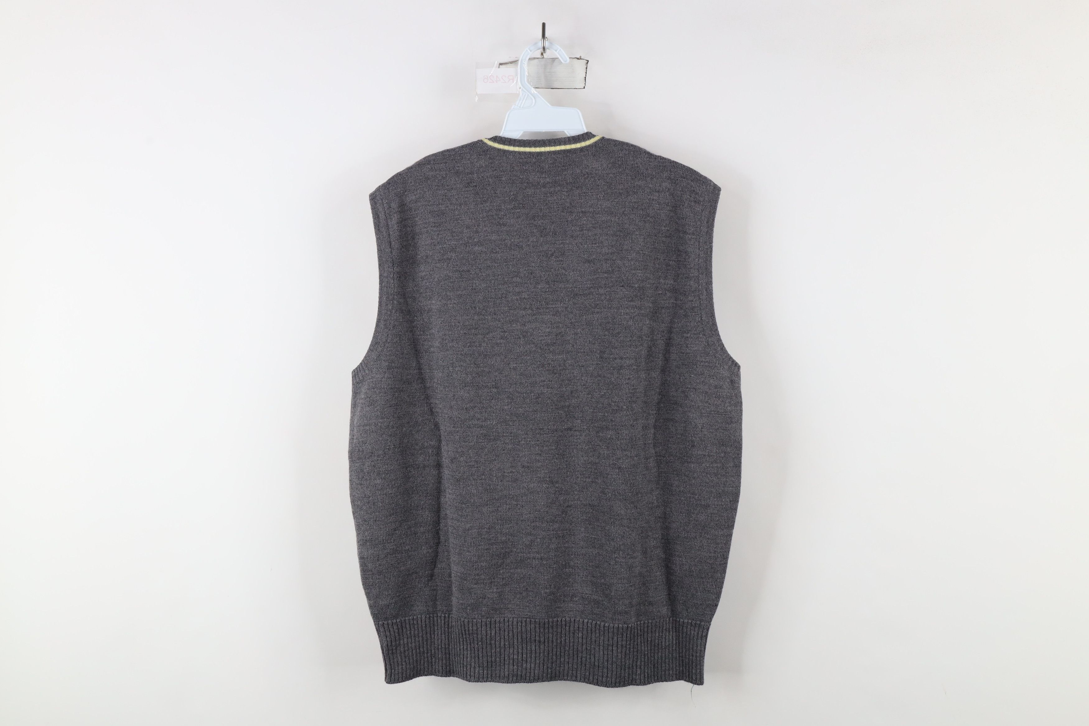 Vintage Vintage 90s Dapper Blank Cable Knit V-Neck Sweater Vest Gray Size US M / EU 48-50 / 2 - 6 Thumbnail