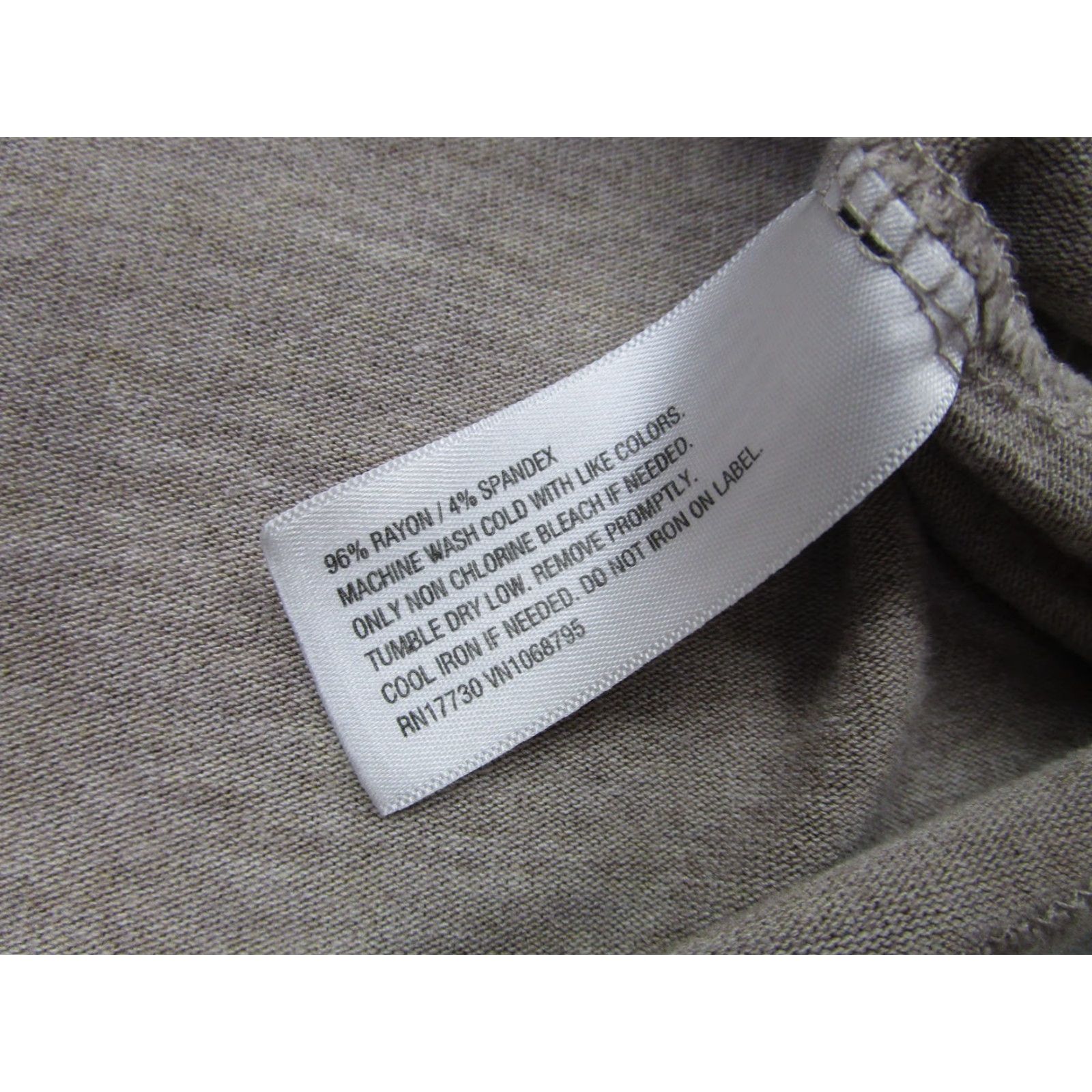 Vintage A New Day Shirt Womens Large Beige Short Sleeve Crewneck Rayon Blend Stretch Size L / US 10 / IT 46 - 5 Thumbnail