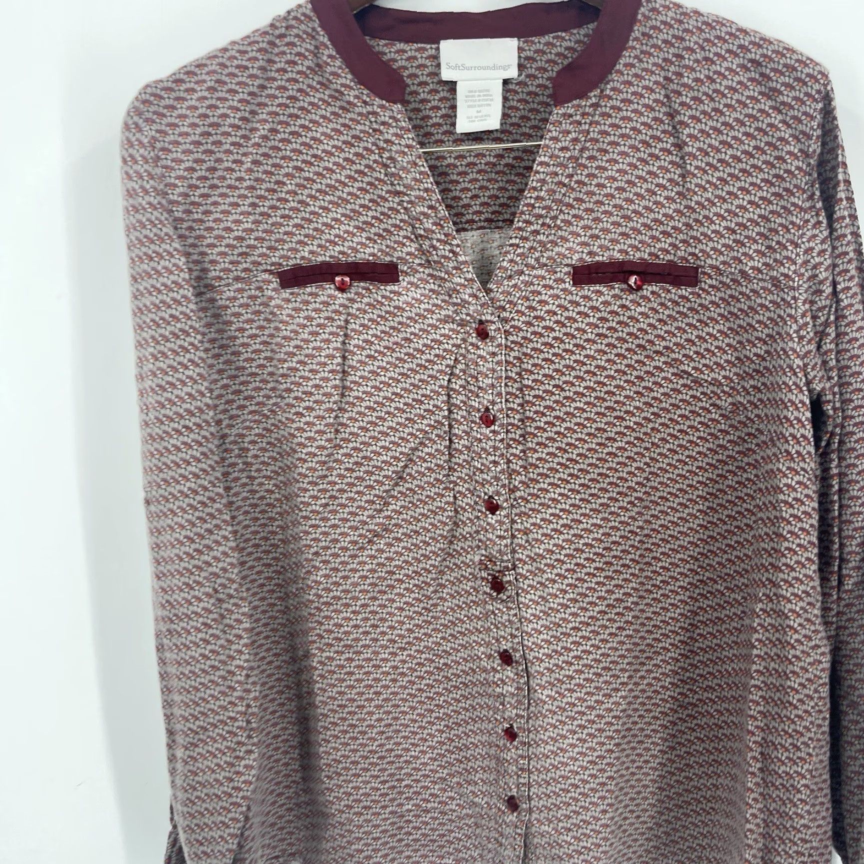 Soft Surroundings Soft Surroundings Button-Up Shirt Womens Medium Red Floral V-Neck Bohemian Classic All Seasons Womens Size M / US 6-8 / IT 42-44 - 5 Thumbnail