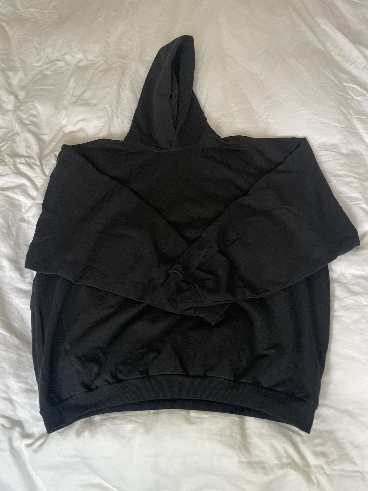 Yeezy Yeezy YZY Solid Black Hoodie size 3 Large/X-large Size US L / EU 52-54 / 3 - 1 Thumbnail