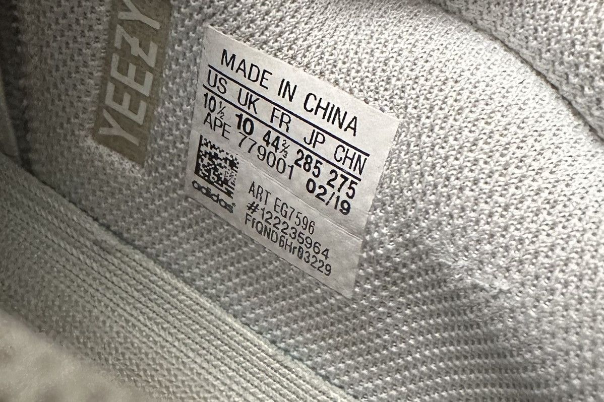 Adidas × Kanye West Yeezy 700 analog Size US 10.5 / EU 43-44 - 6 Thumbnail