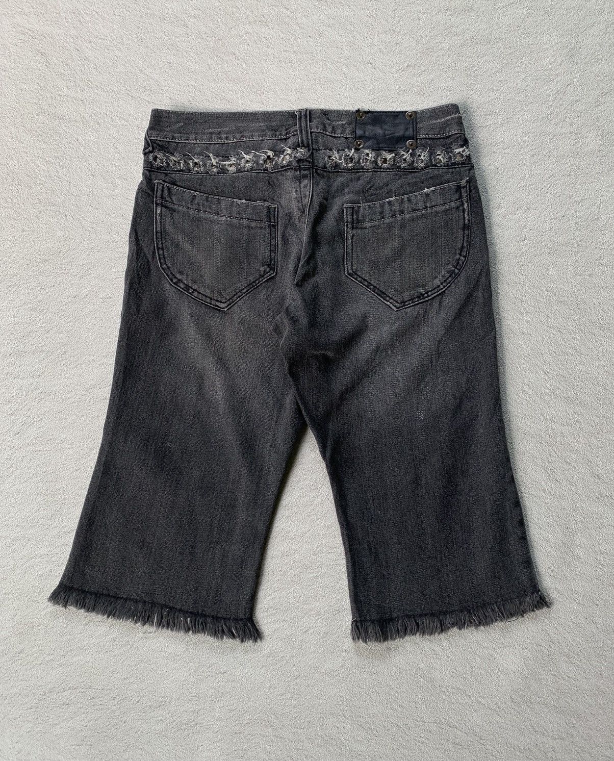 semanticdesign 2000s Semanticdesign Distressed Short Size US 32 / EU 48 - 3 Thumbnail