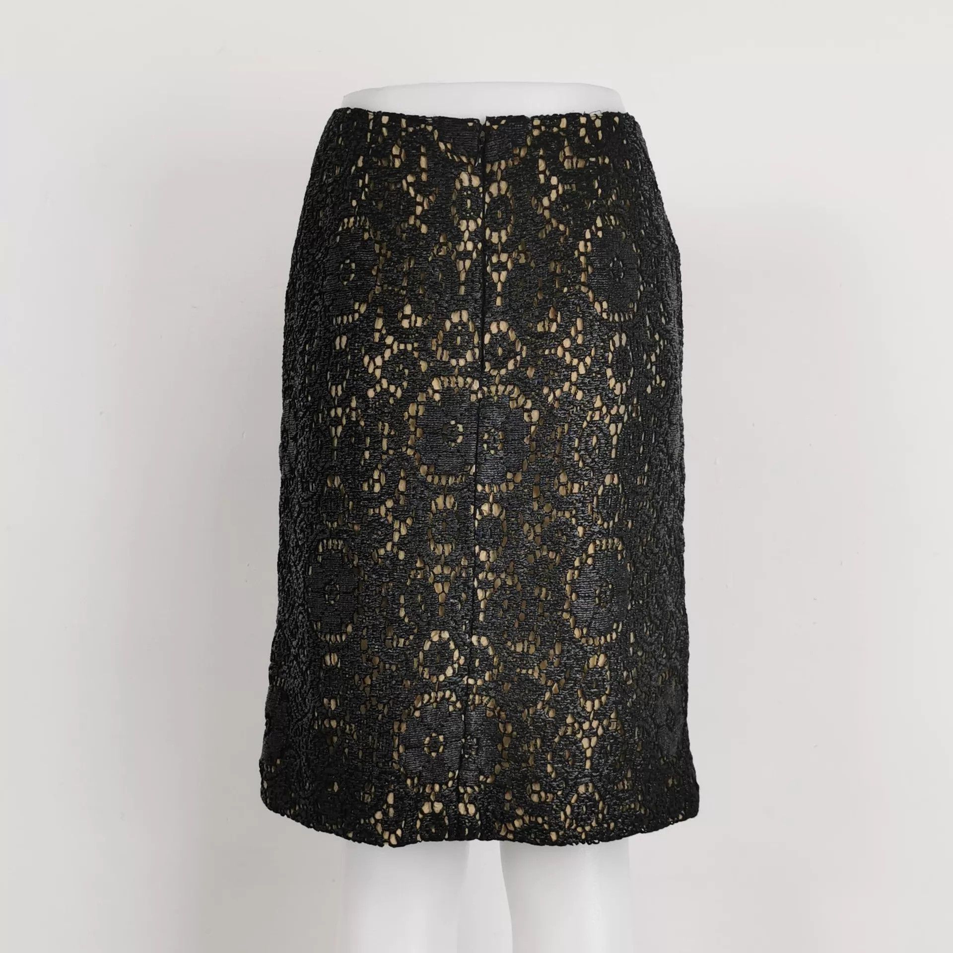 Oscar De La Renta Oscar De La Renta authentic women's skirt Size 30" / US 8 / IT 44 - 2 Thumbnail