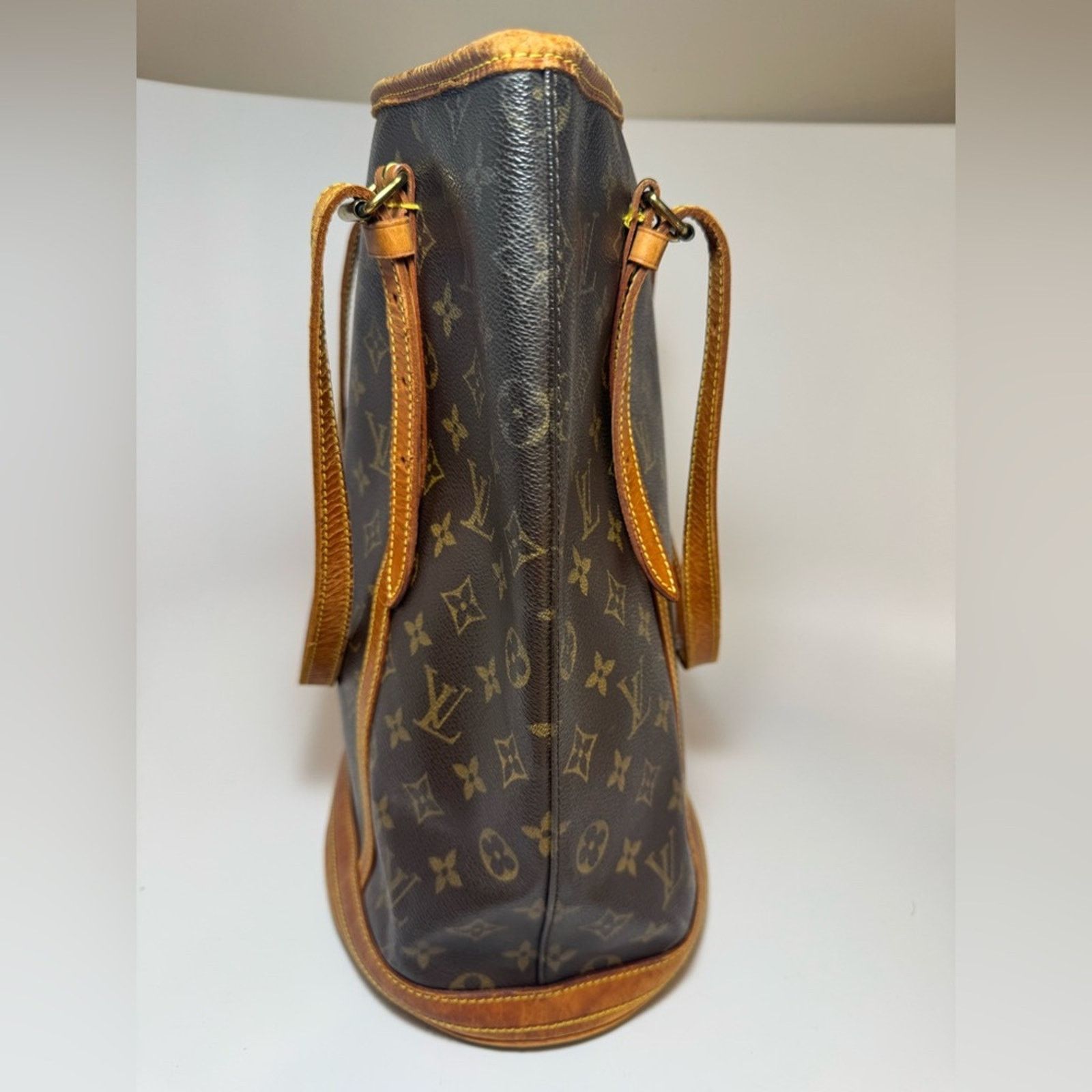 Louis Vuitton Louis Vuitton Bucket GM Monogram Tote Bag – Vintage 2003 Size ONE SIZE - 8 Thumbnail